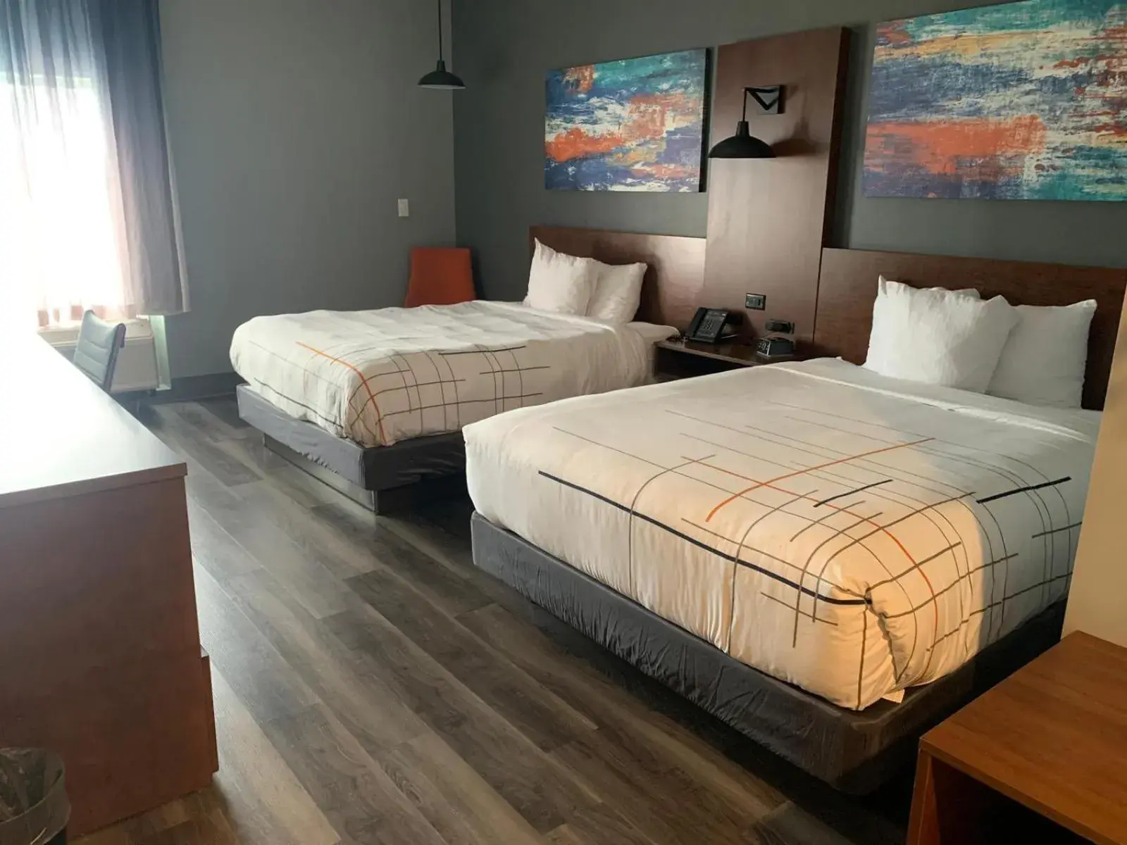 Bedroom, Bed in La Quinta Inn & Suites by Wyndham Louisville NE - Old Henry Rd Bedroom, Bed in La Quinta Inn & Suites by Wyndham Louisville NE - Old Henry Rd