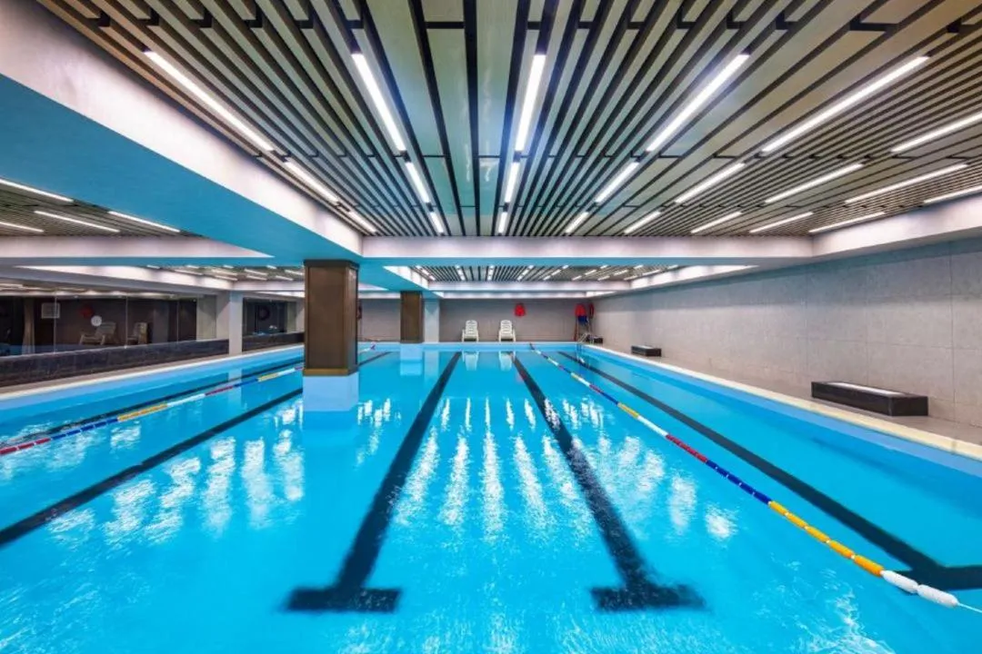 Swimming pool in Wyndham Shiyan Downtown