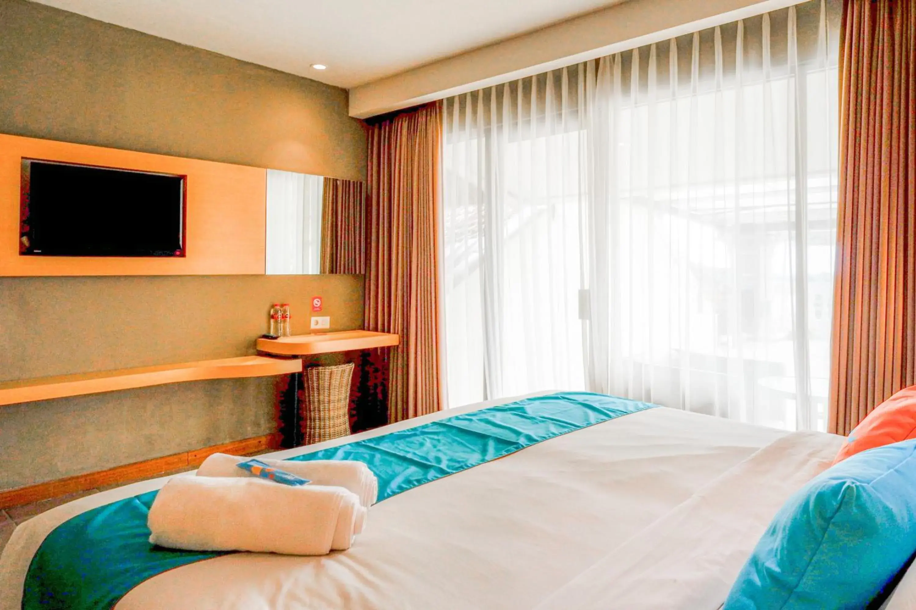 Bedroom, Bed in Sans Hotel Ekkon Yogyakarta by Reddoorz Bedroom, Bed in Sans Hotel Ekkon Yogyakarta by Reddoorz