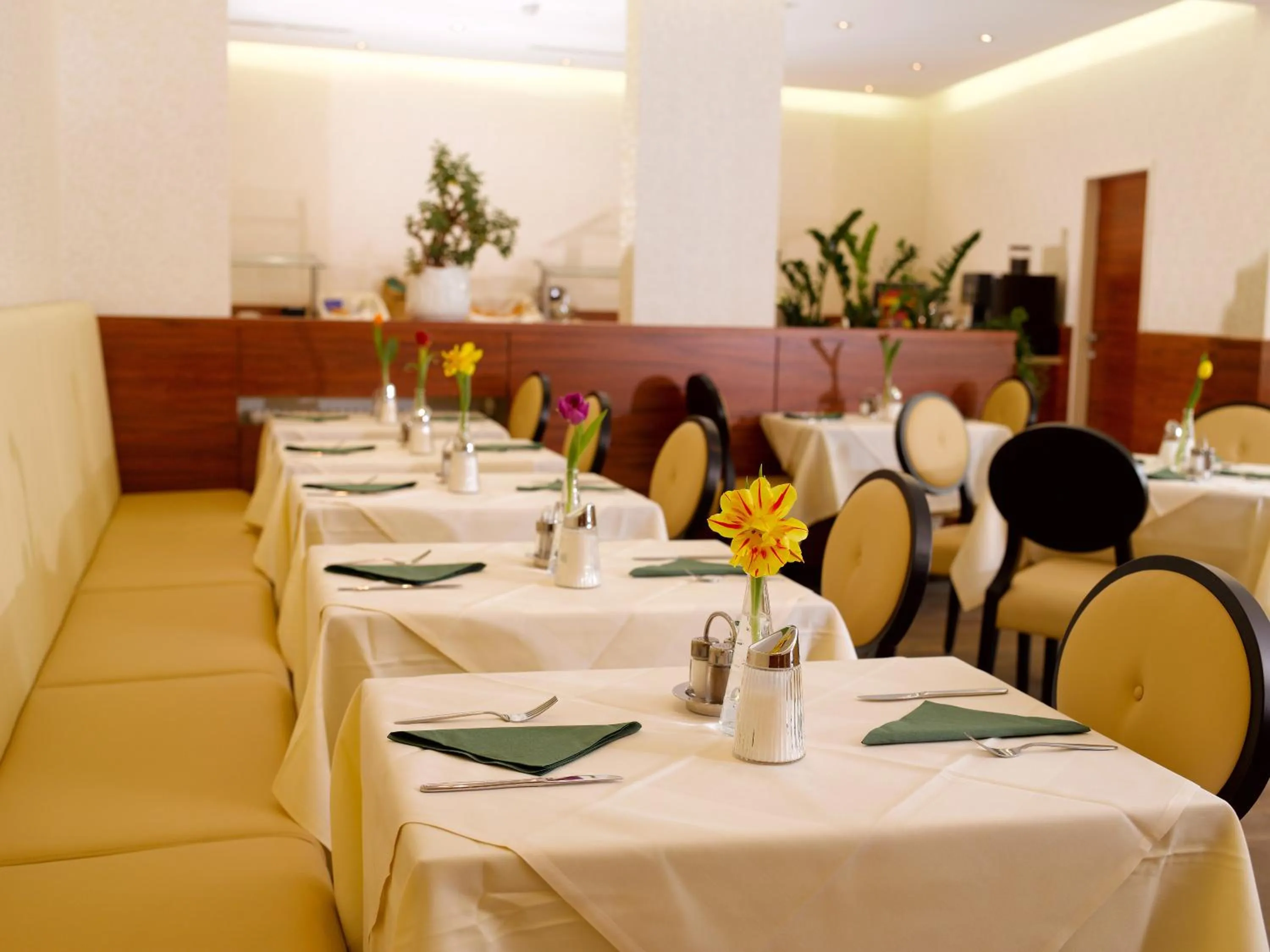 Restaurant/places to eat in Hotel Drei Raben