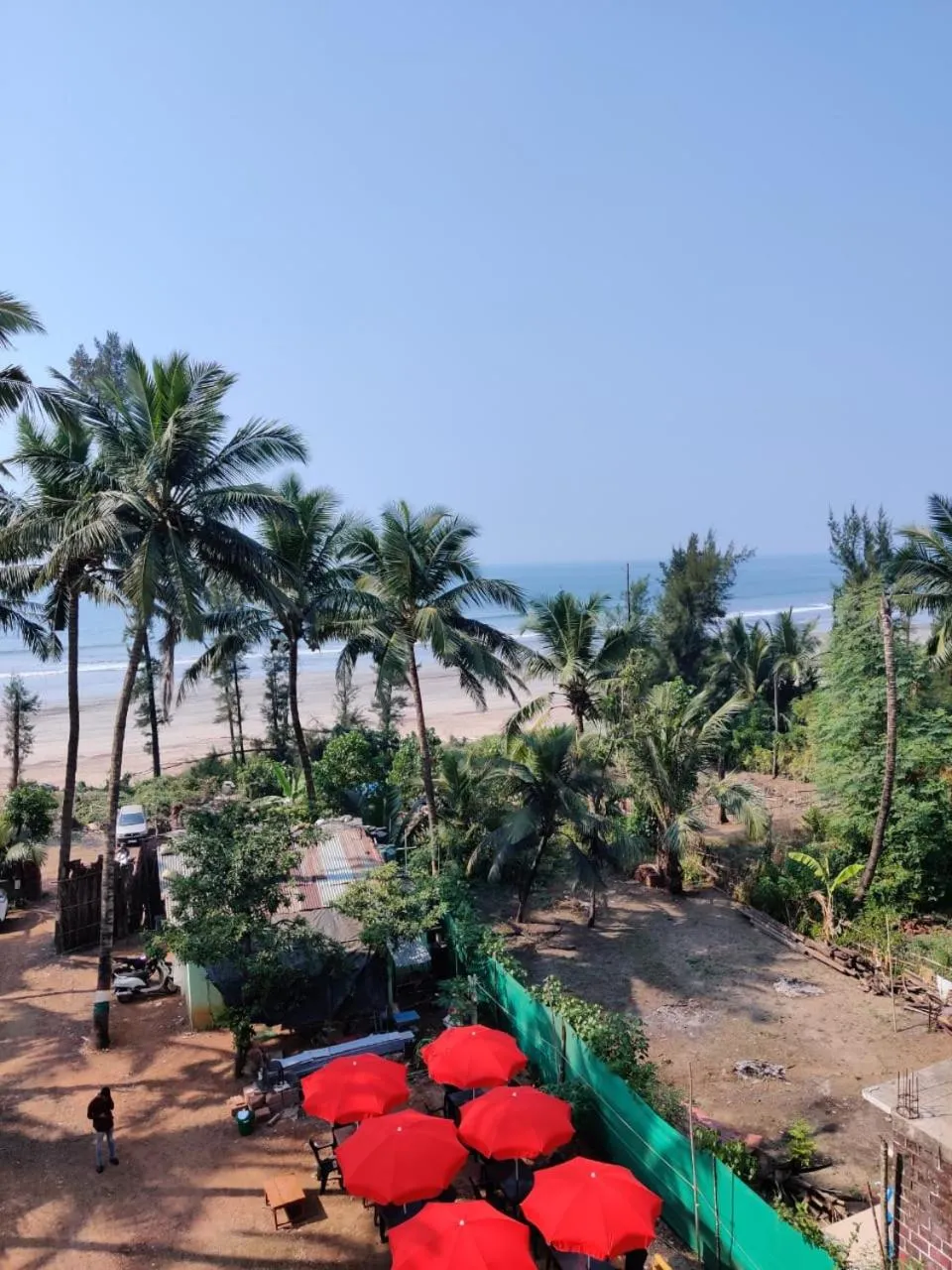 Restaurant/places to eat in Happy Days Diveagar