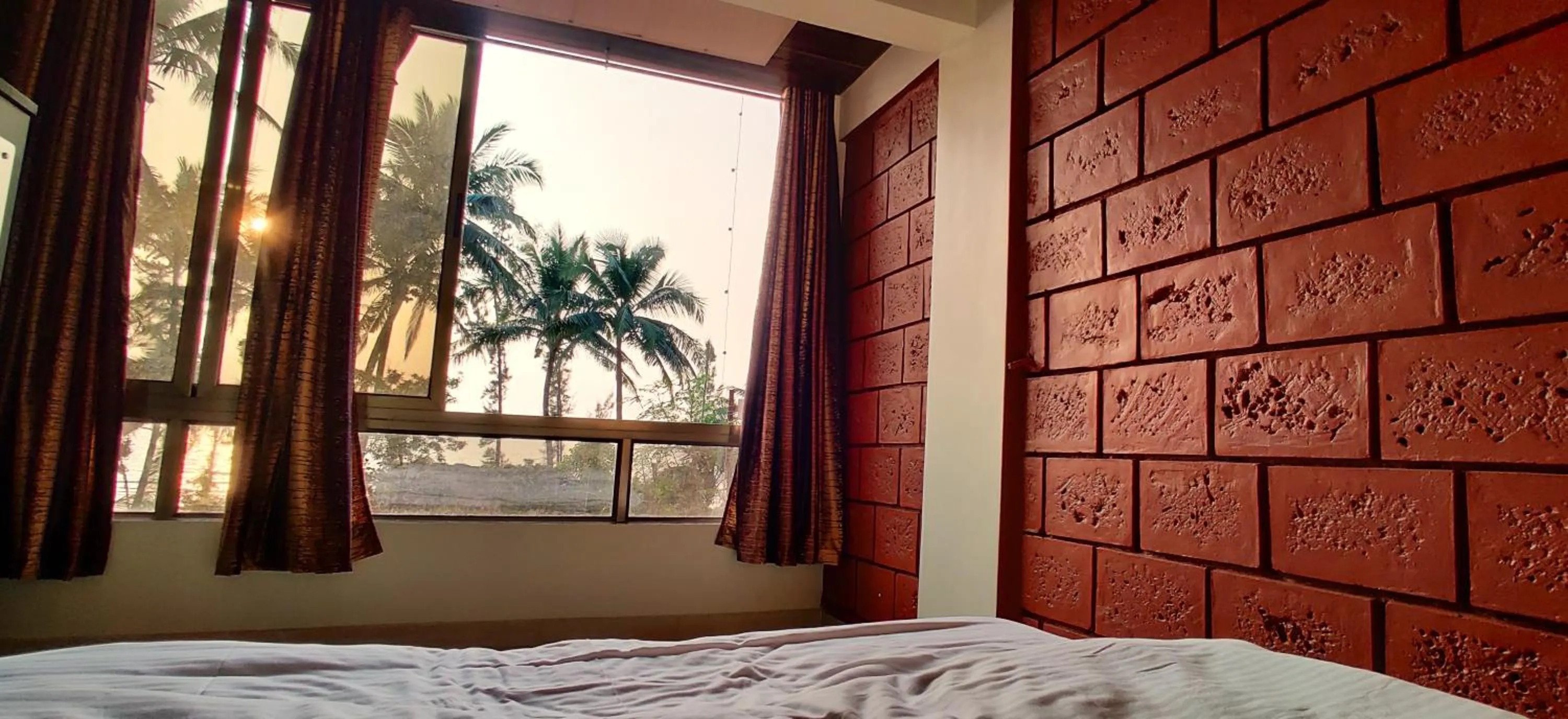 Bed in Happy Days Diveagar