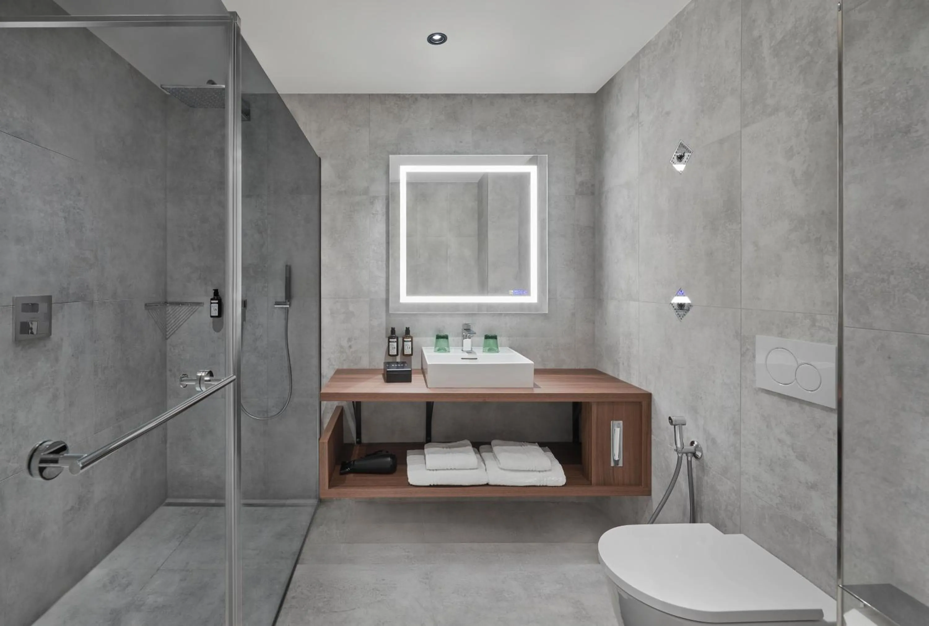 Bathroom in Hotel Schwarzer Adler Innsbruck