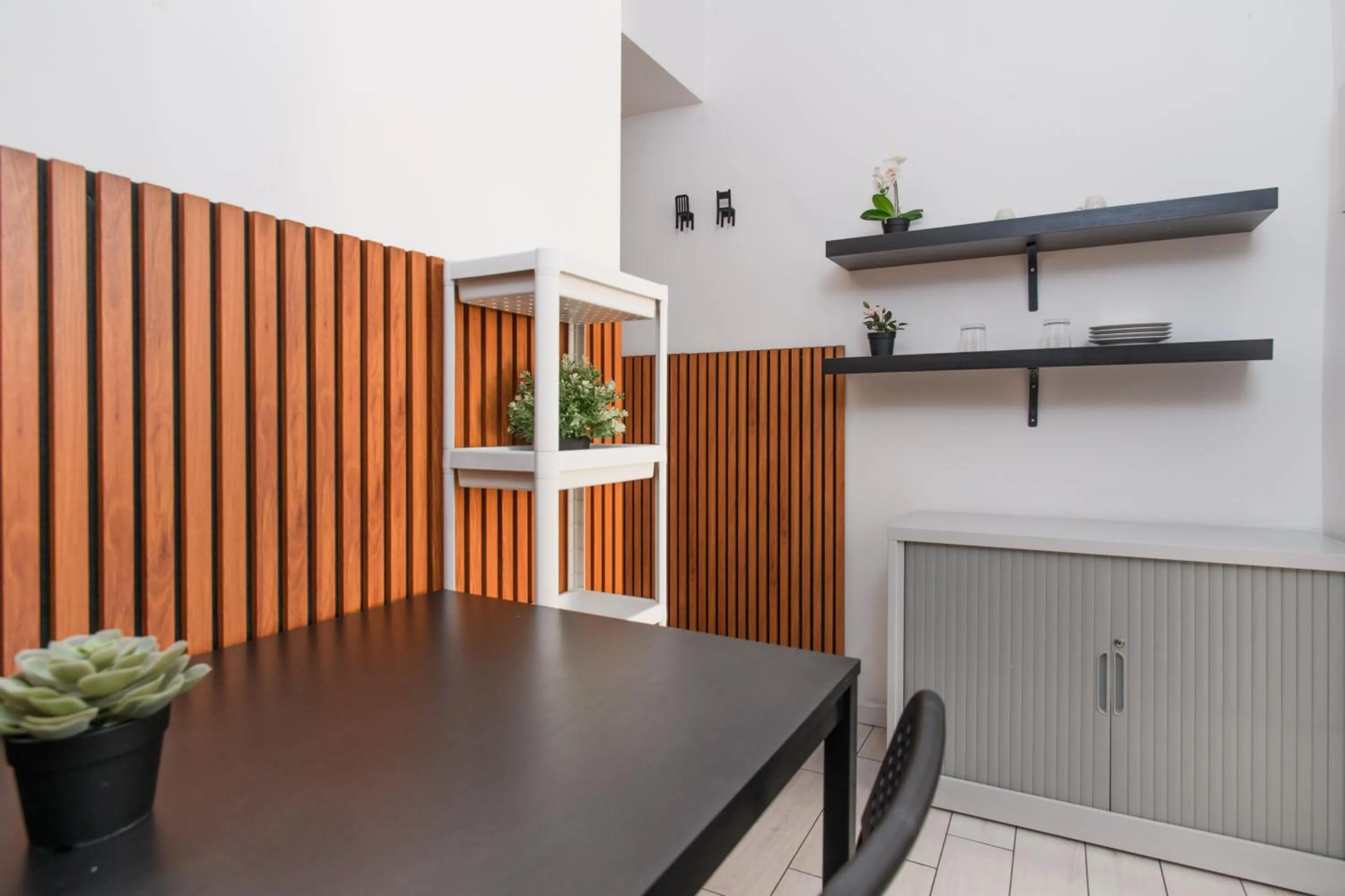 Day in Inside Chiaia Rooms