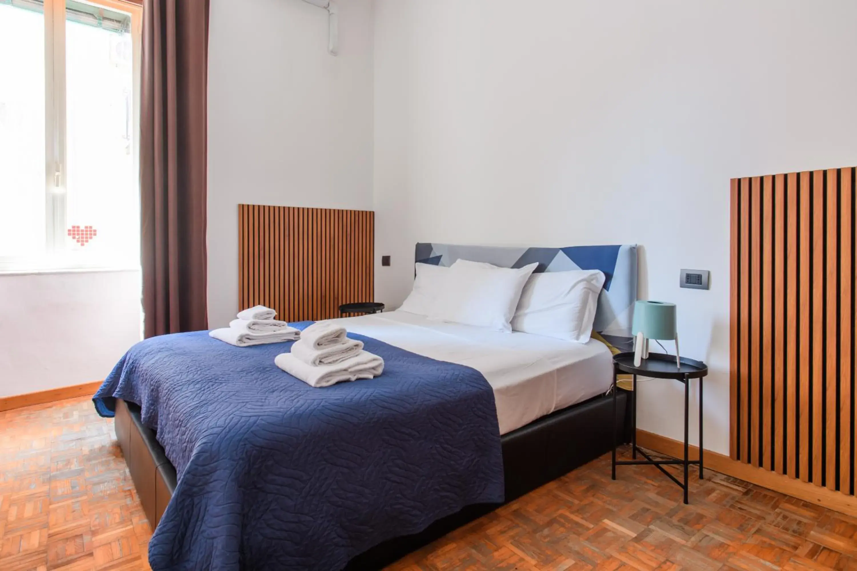 Bed in Inside Chiaia Rooms Bed in Inside Chiaia Rooms