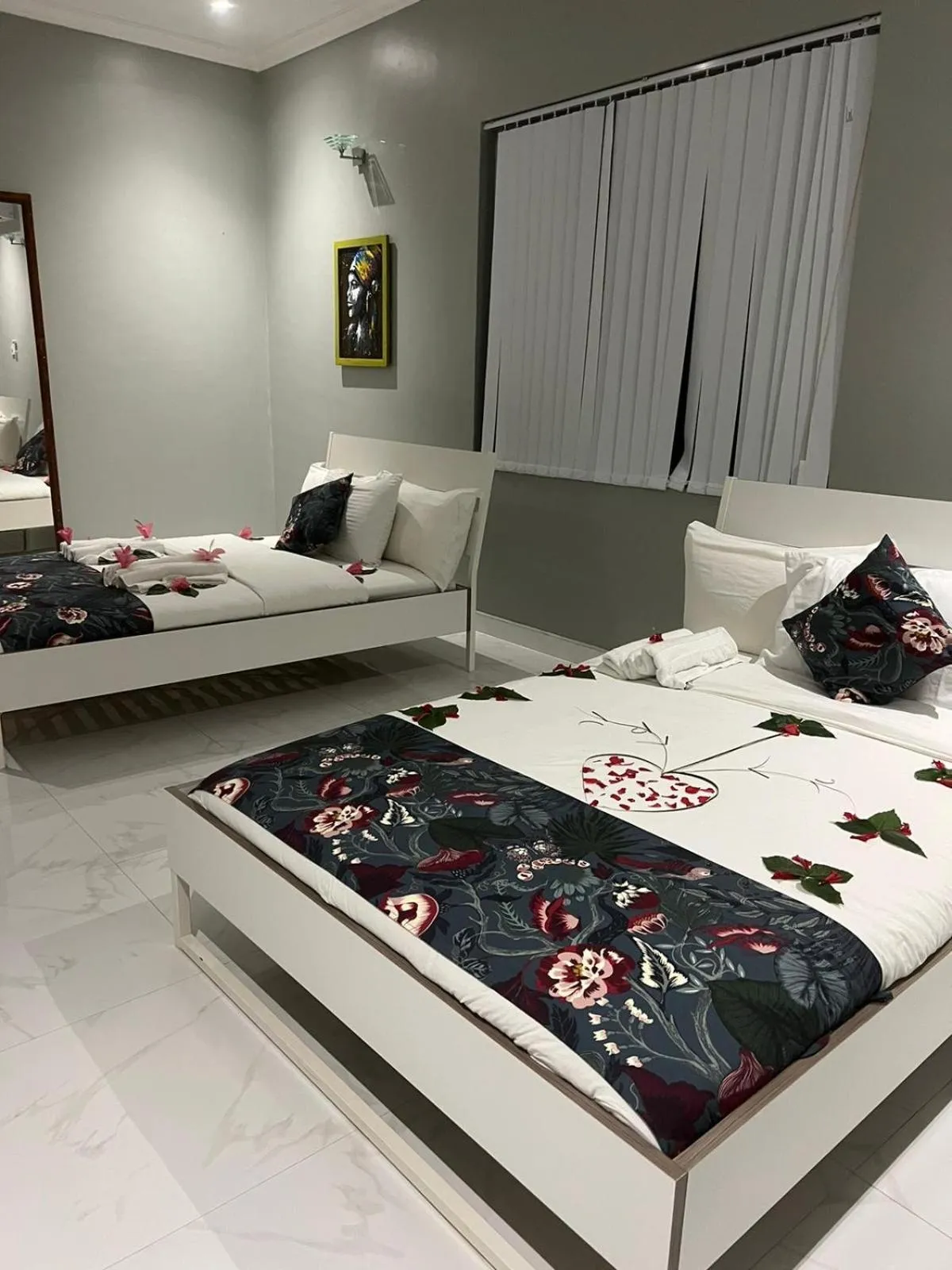 Bed in Calamari Beach Resort