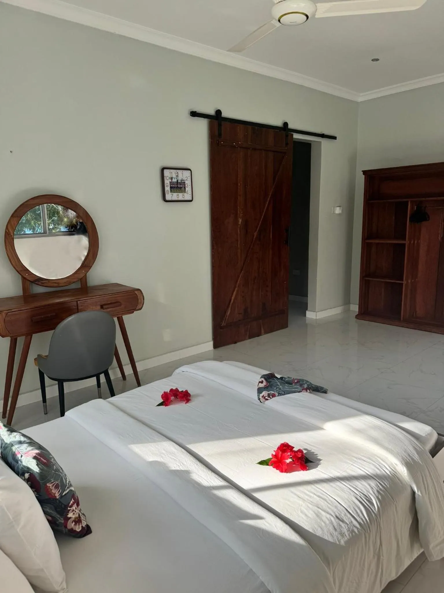 Bed in Calamari Beach Resort