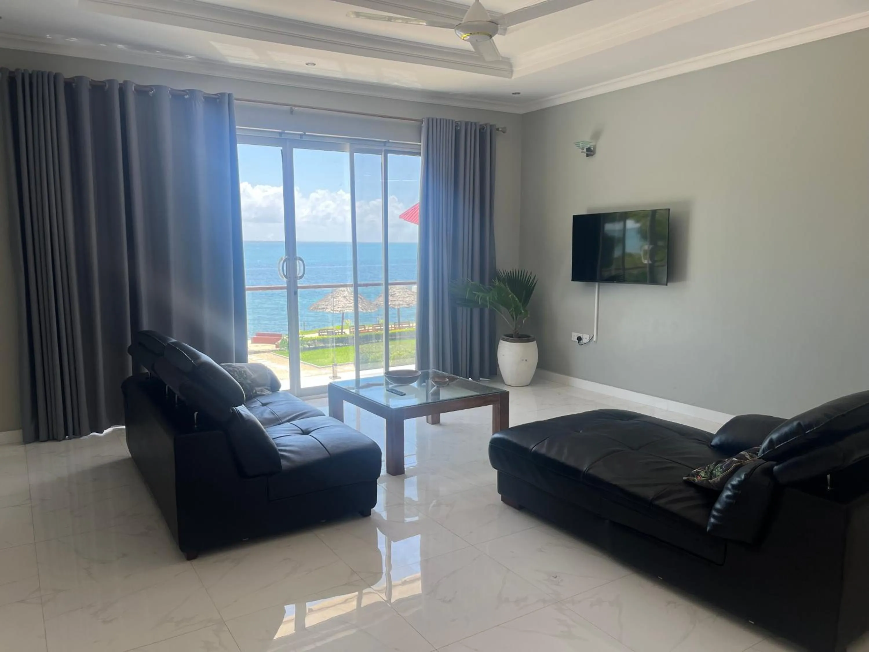 Calamari Beach Resort