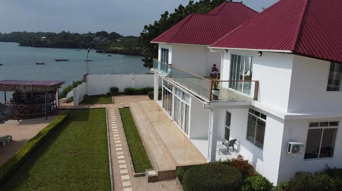 Calamari Beach Resort