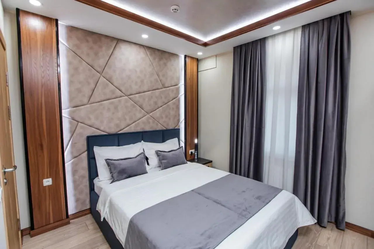 Art Deluxe Hotel Art Deluxe Hotel