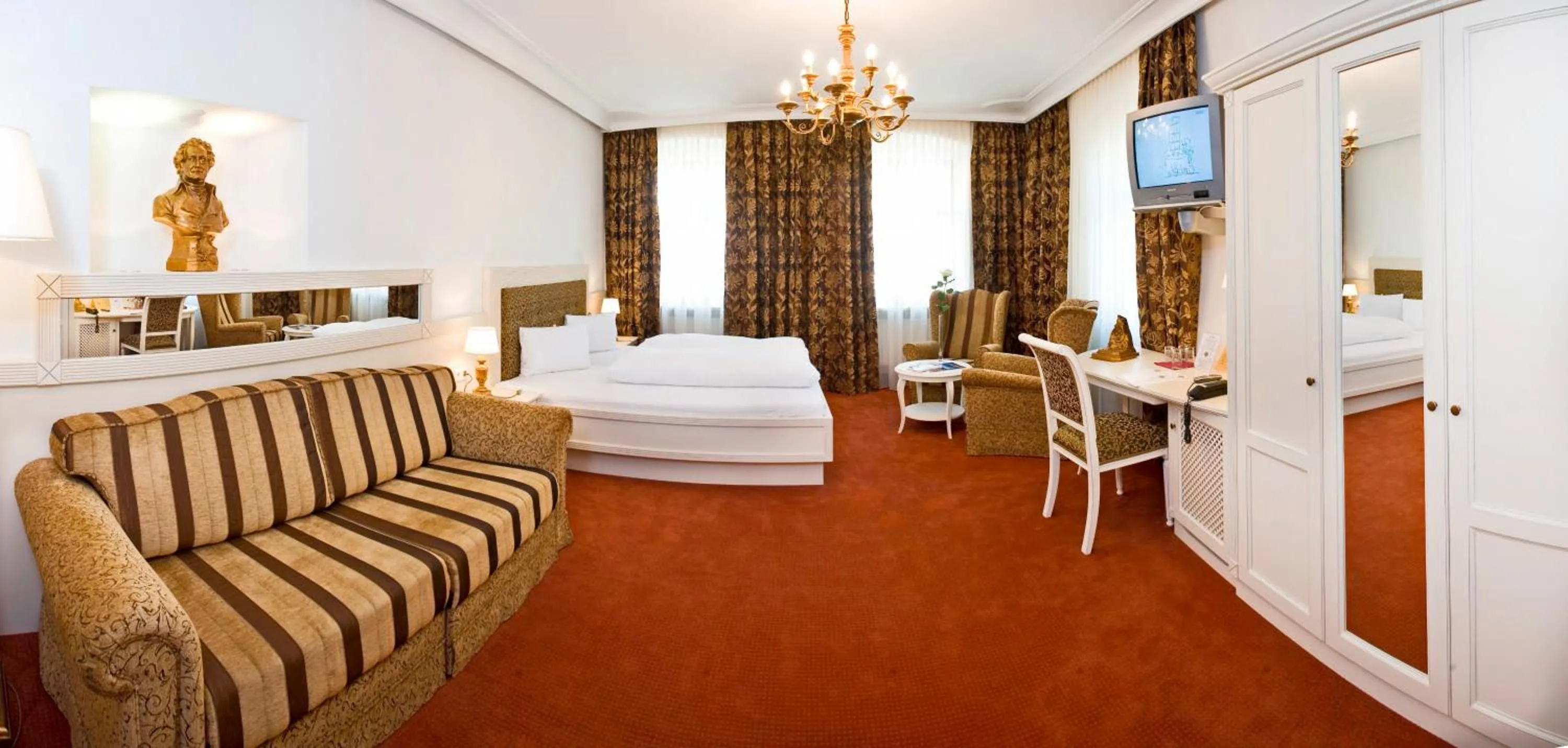 Photo of the whole room, Bed in Hotel Goldener Adler, BW Signature Collection