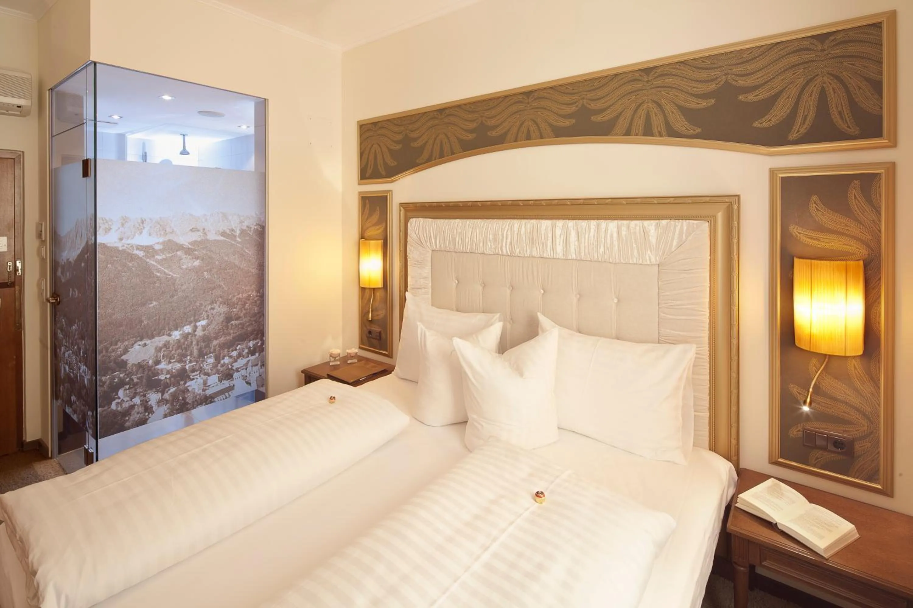 Photo of the whole room, Bed in Hotel Goldener Adler, BW Signature Collection