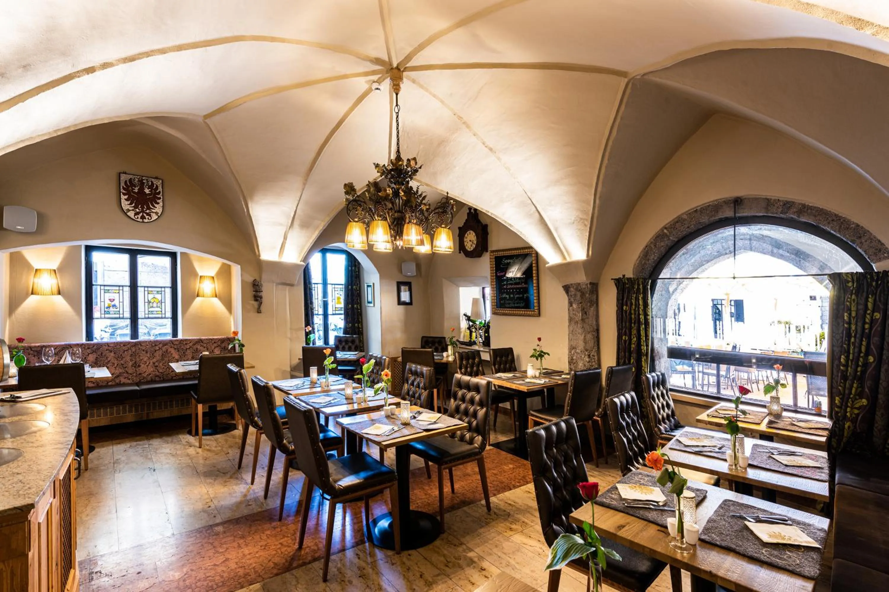 Restaurant/places to eat in Hotel Goldener Adler, BW Signature Collection
