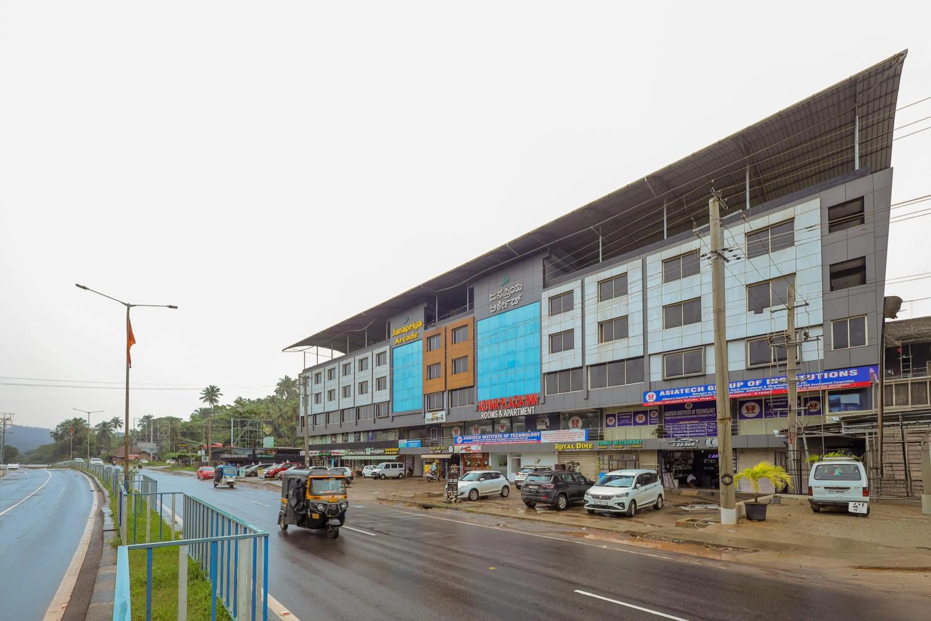 Property building in Adyar Plaza Inn by RAK Rooms, Mangaluru