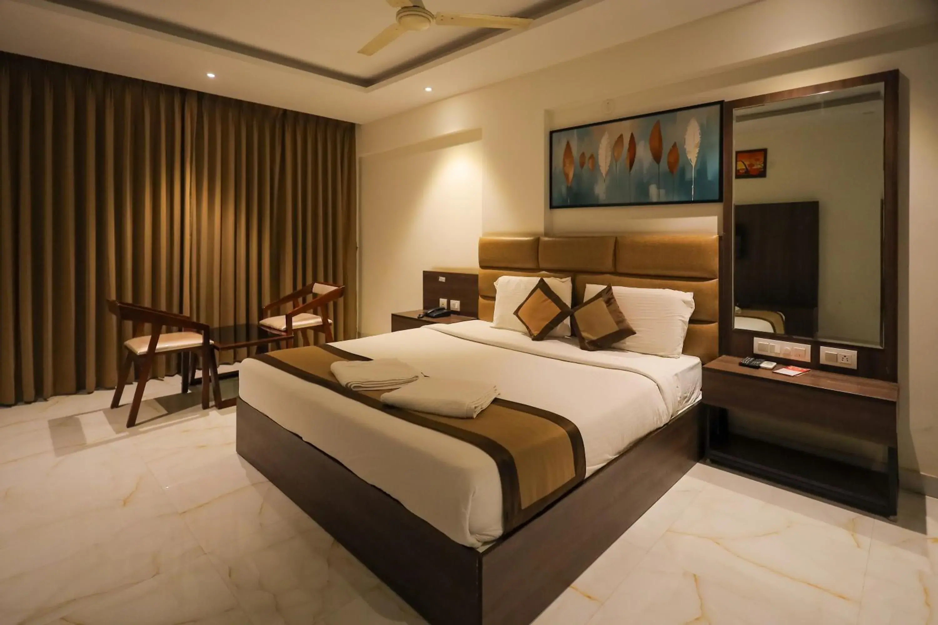 Bedroom, Bed in Adyar Plaza Inn by RAK Rooms, Mangaluru Bedroom, Bed in Adyar Plaza Inn by RAK Rooms, Mangaluru