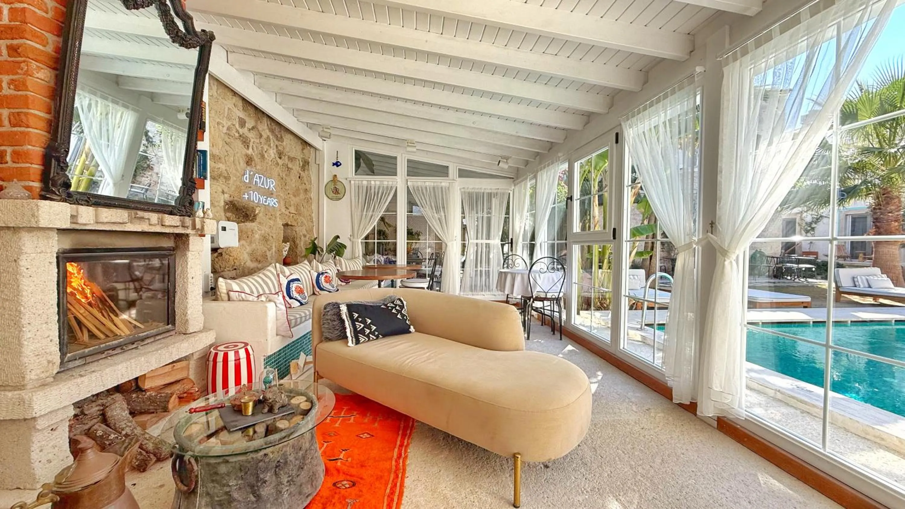 fireplace in Jardin d'Azur Alaçatı