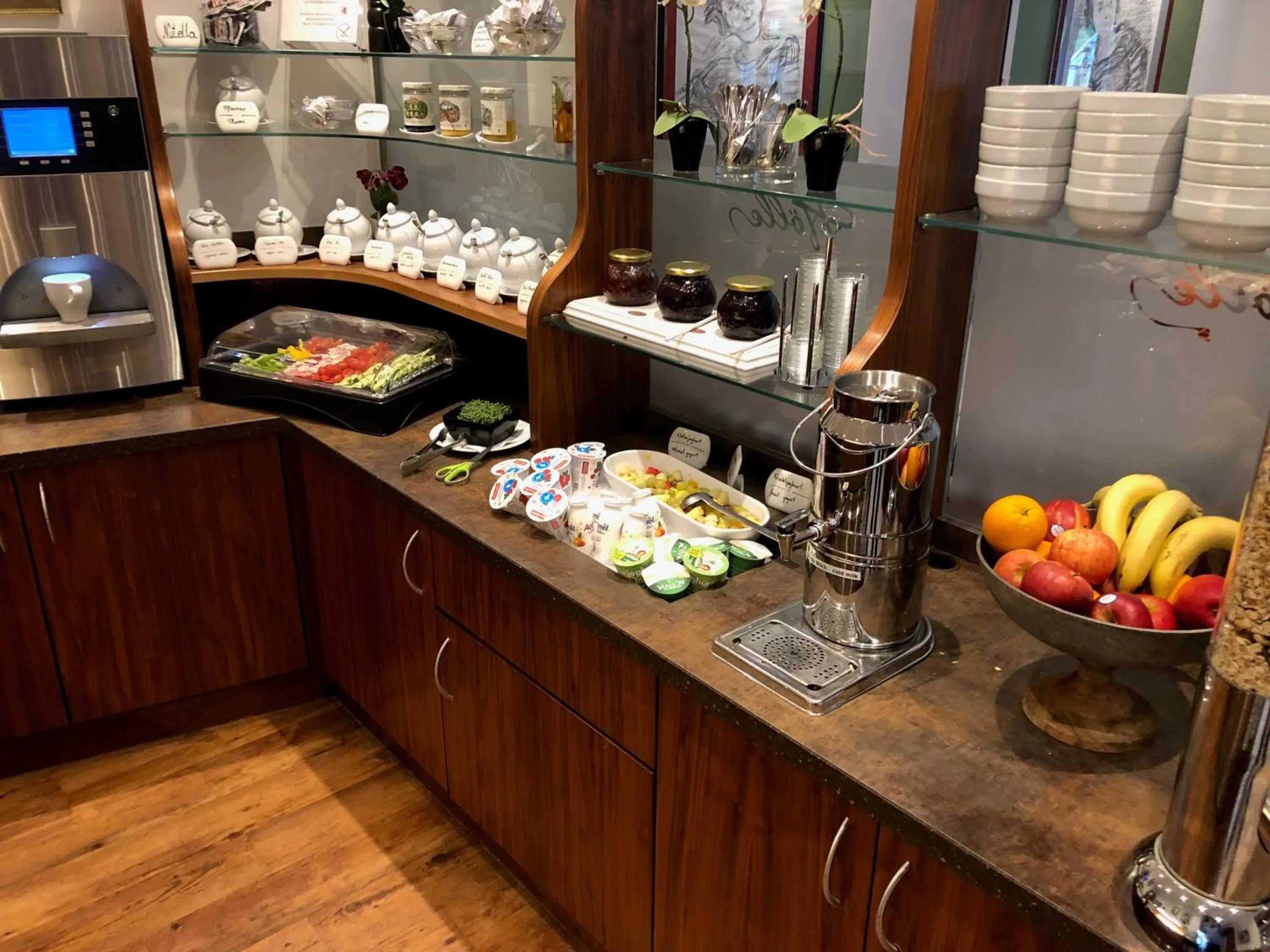 Buffet breakfast in Austria Classic Hotel Hölle