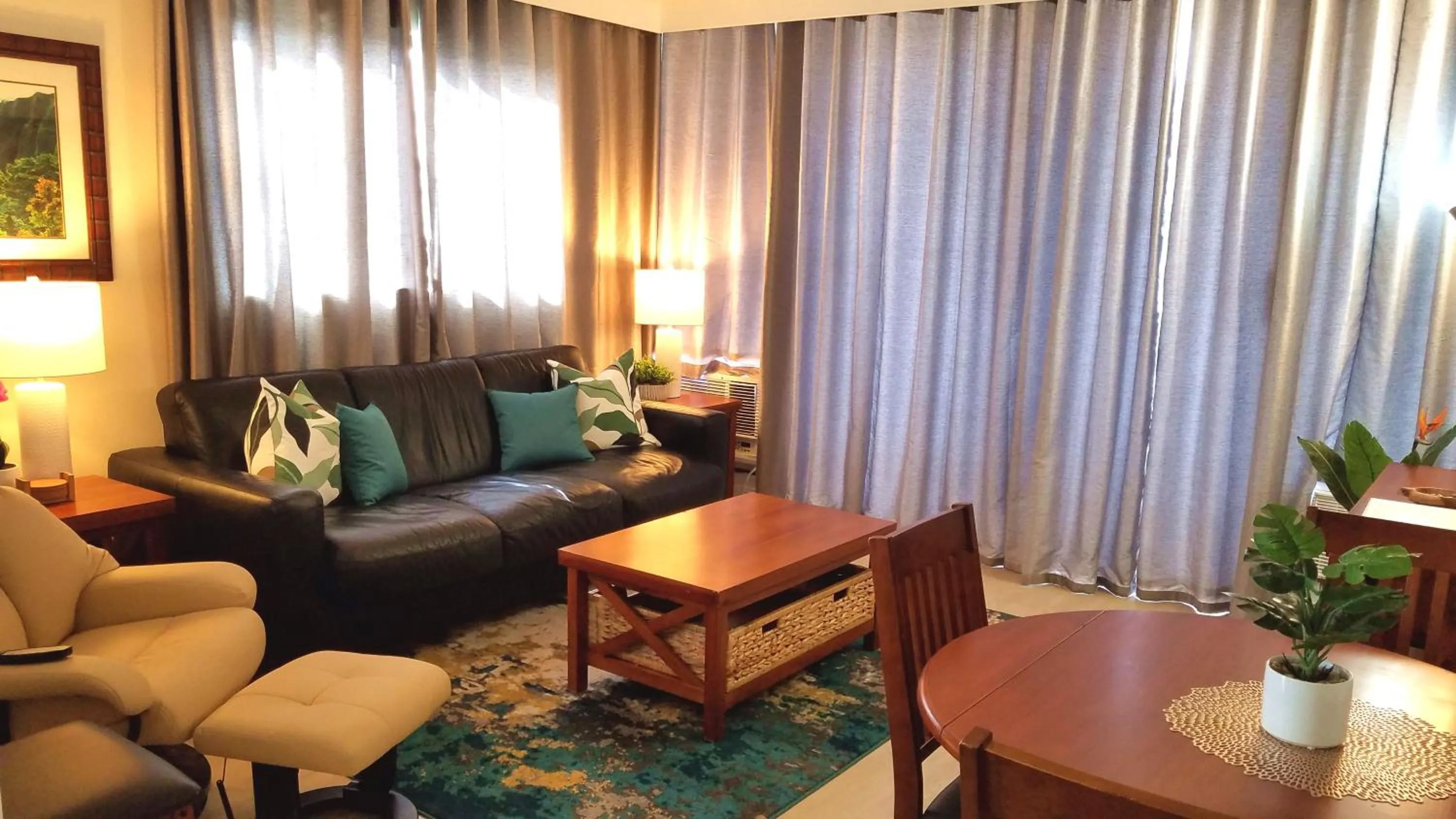 Waikiki Kuhio 1-bedrm Apt, Ocean view, Free Parking & Wifi