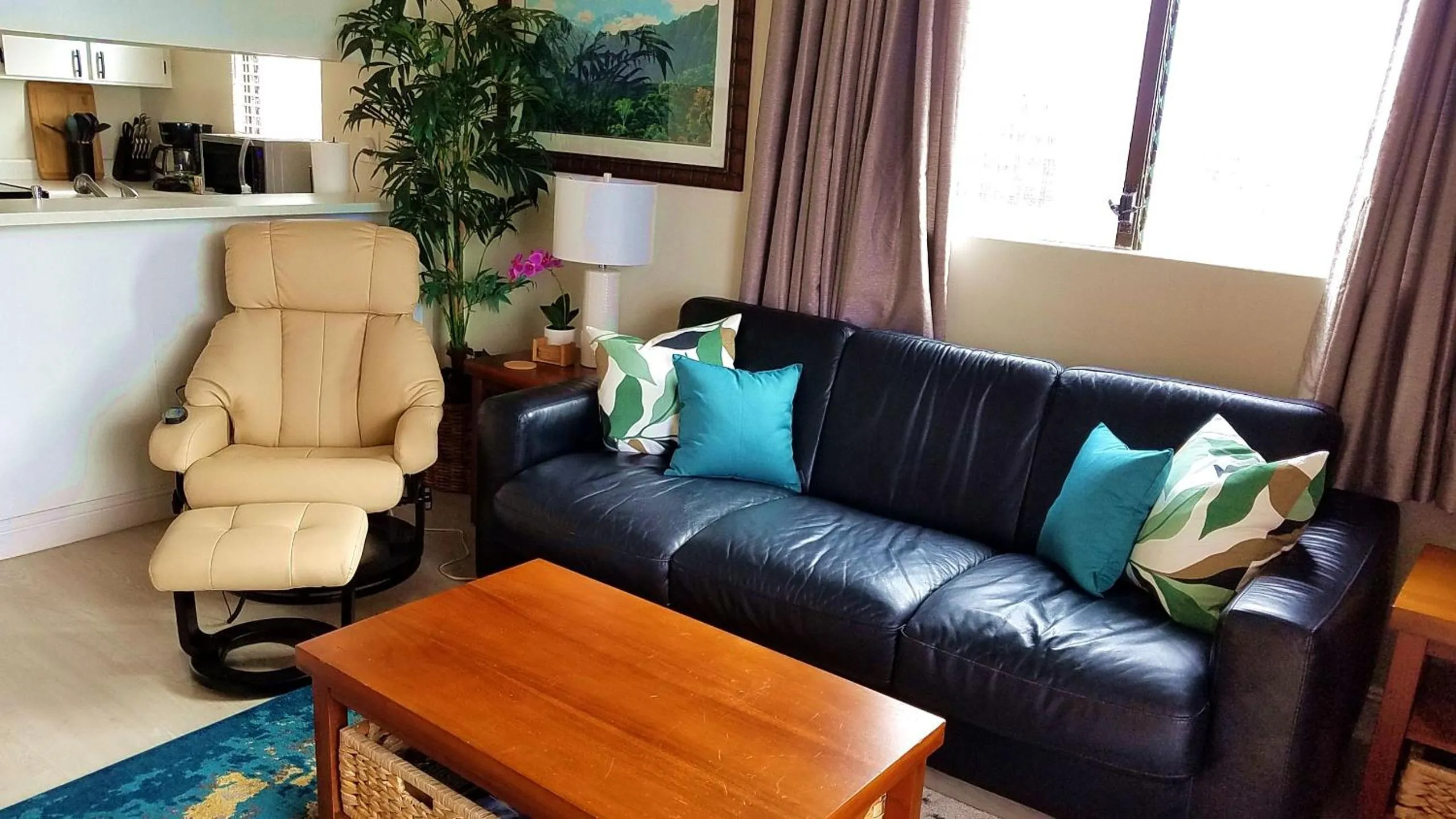 Waikiki Kuhio 1-bedrm Apt, Ocean view, Free Parking & Wifi