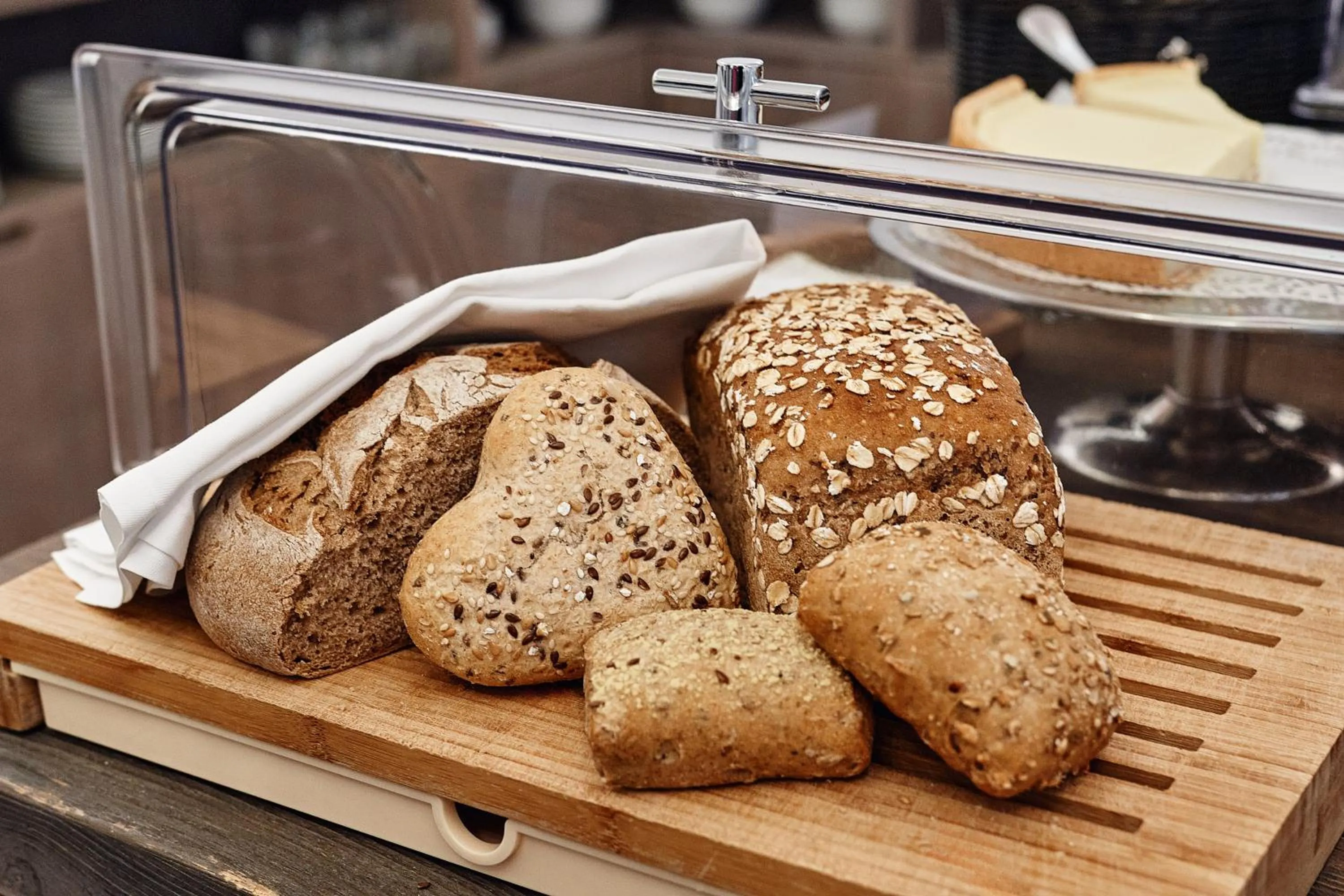 Buffet breakfast in Hotel Kunsthof
