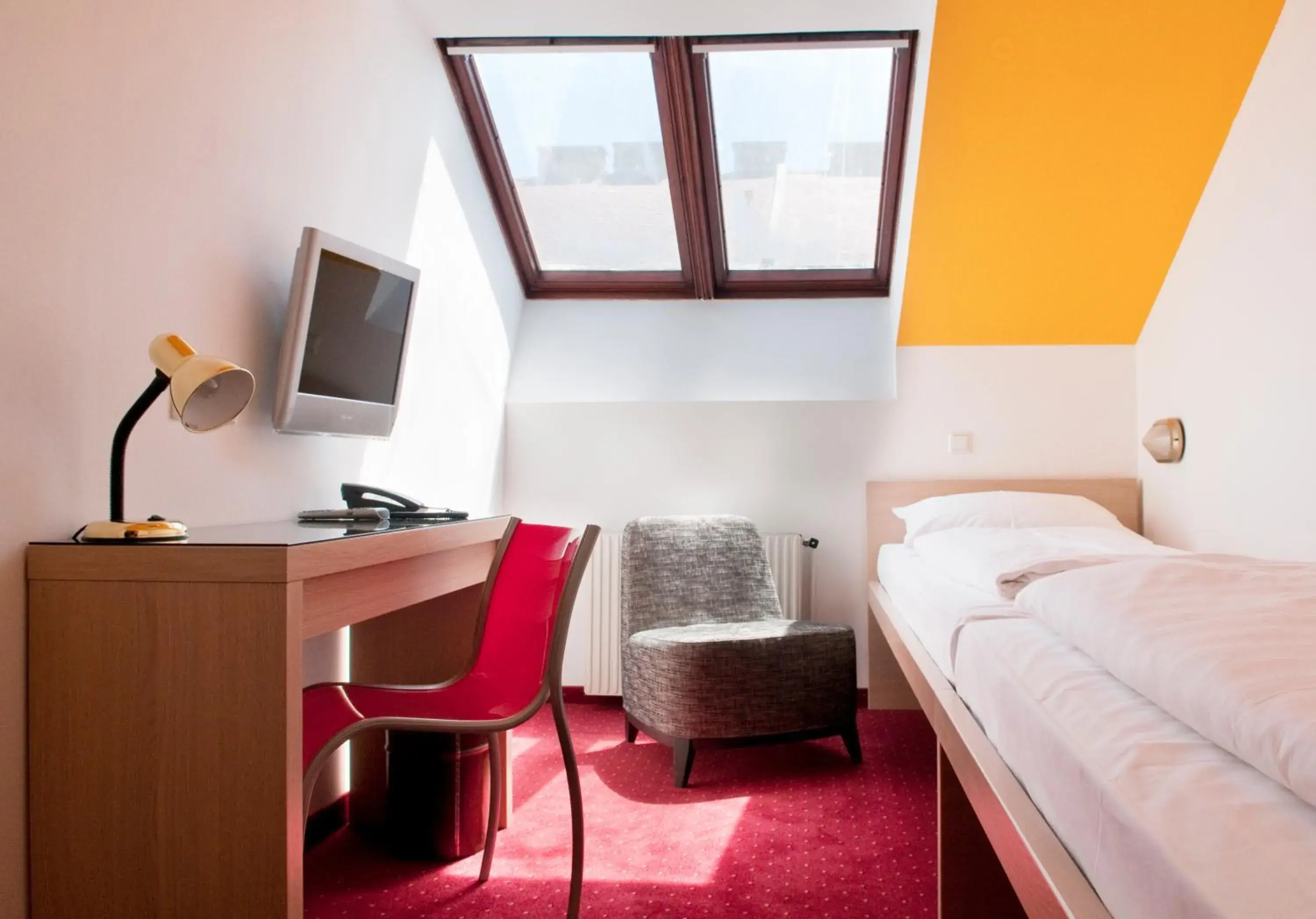 Economy Twin Room in Hotel Kunsthof Economy Twin Room in Hotel Kunsthof