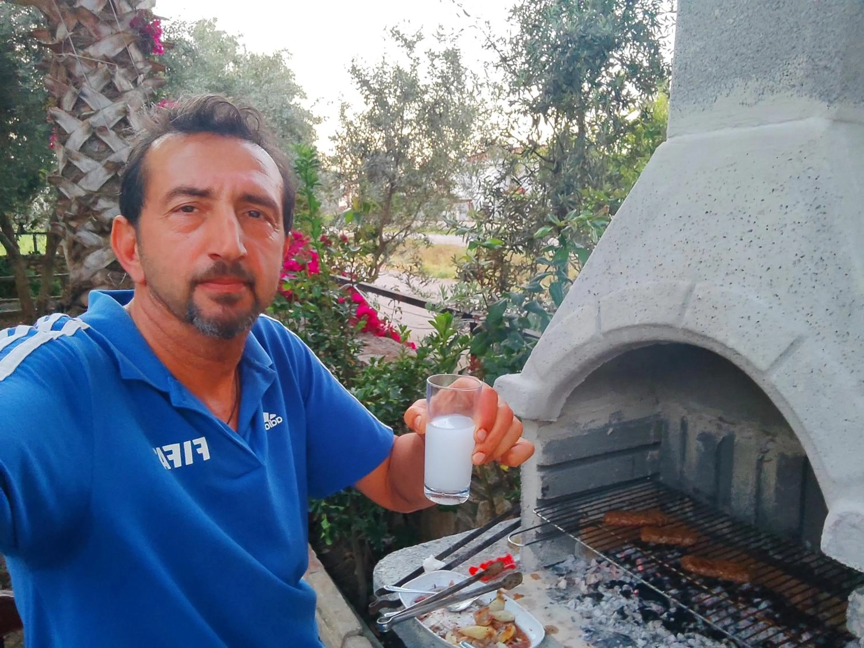 BBQ facilities in çileks apart otel