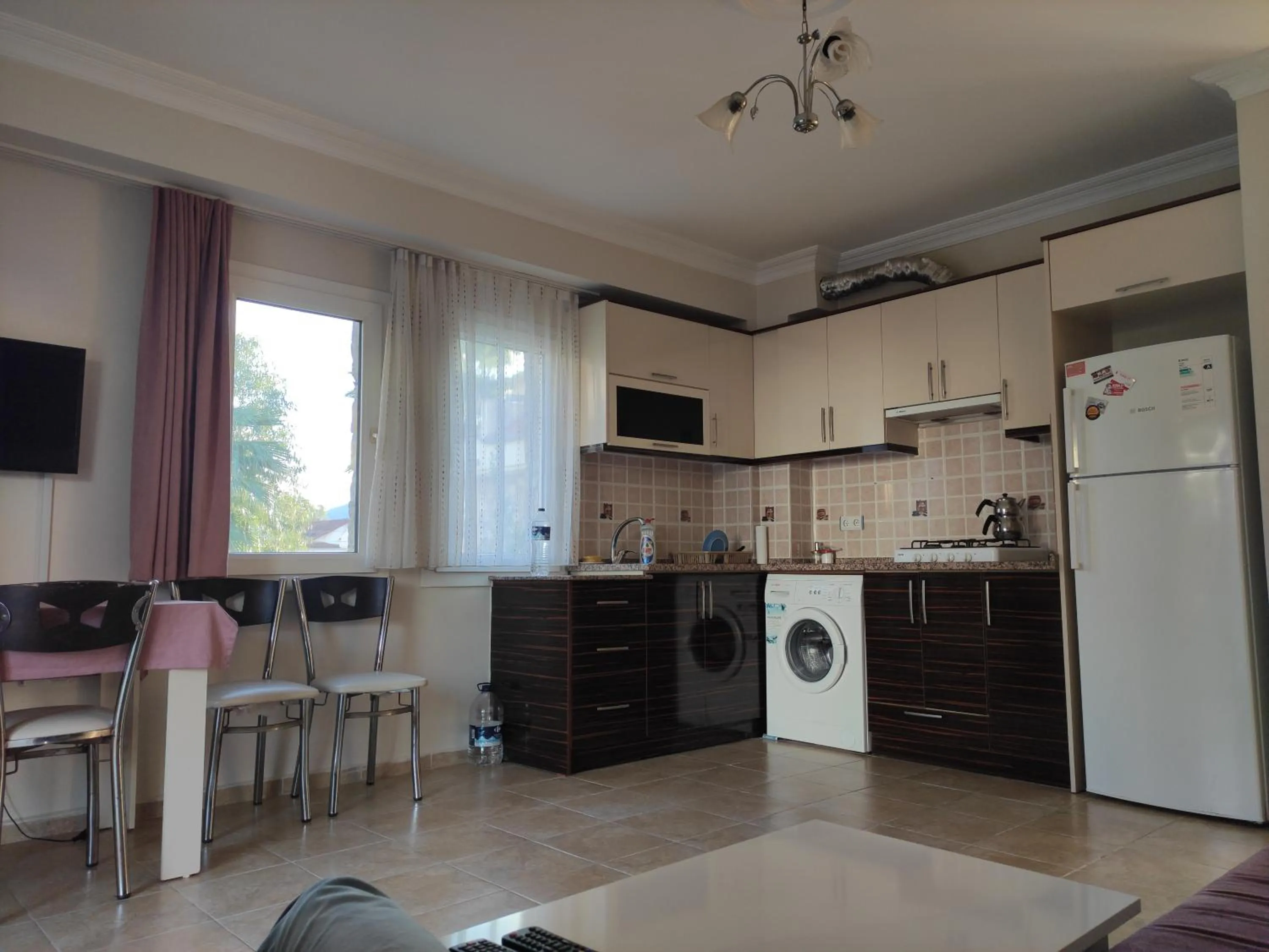 Kitchen or kitchenette in çileks apart otel