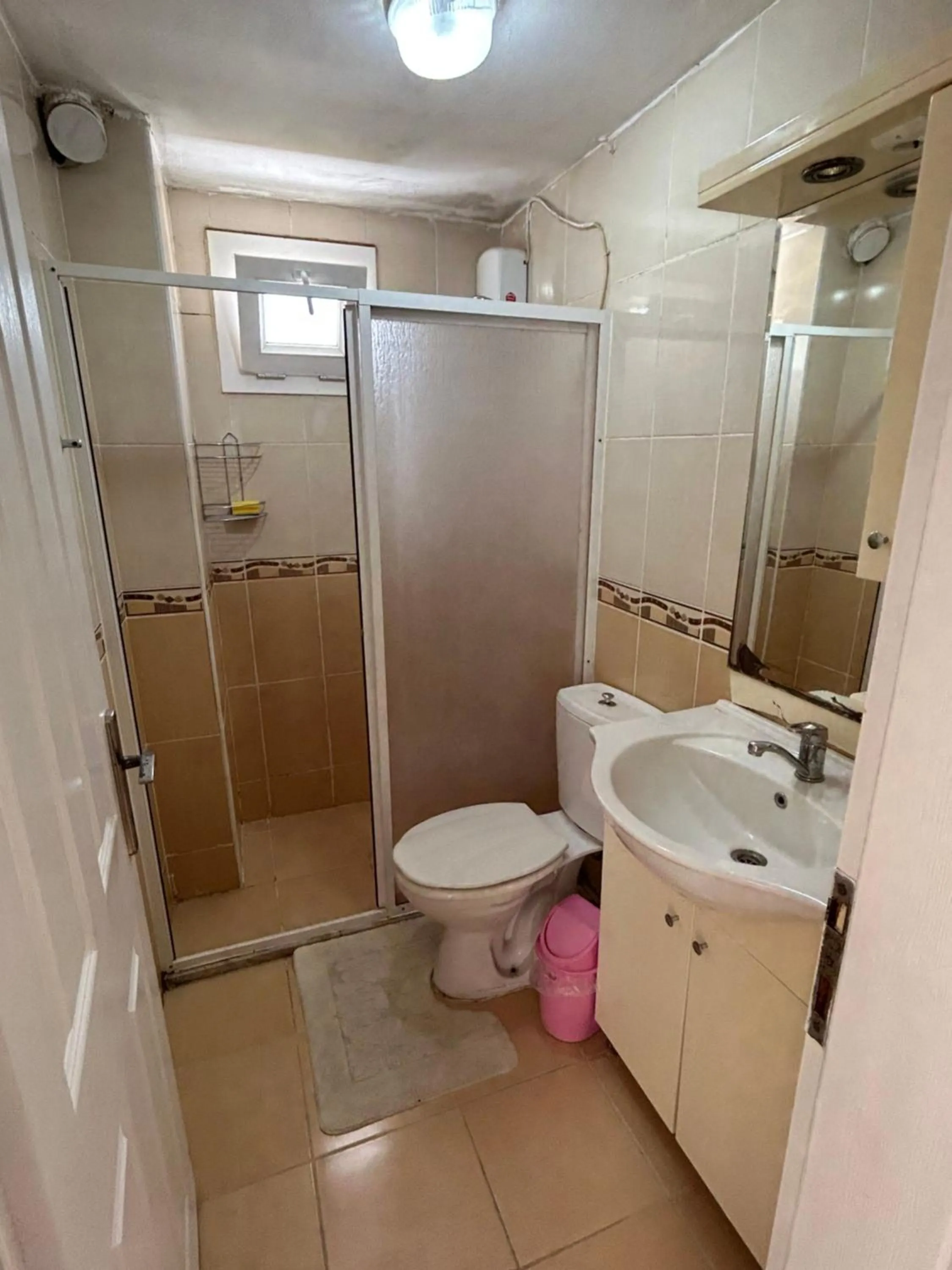 Shower in çileks apart otel