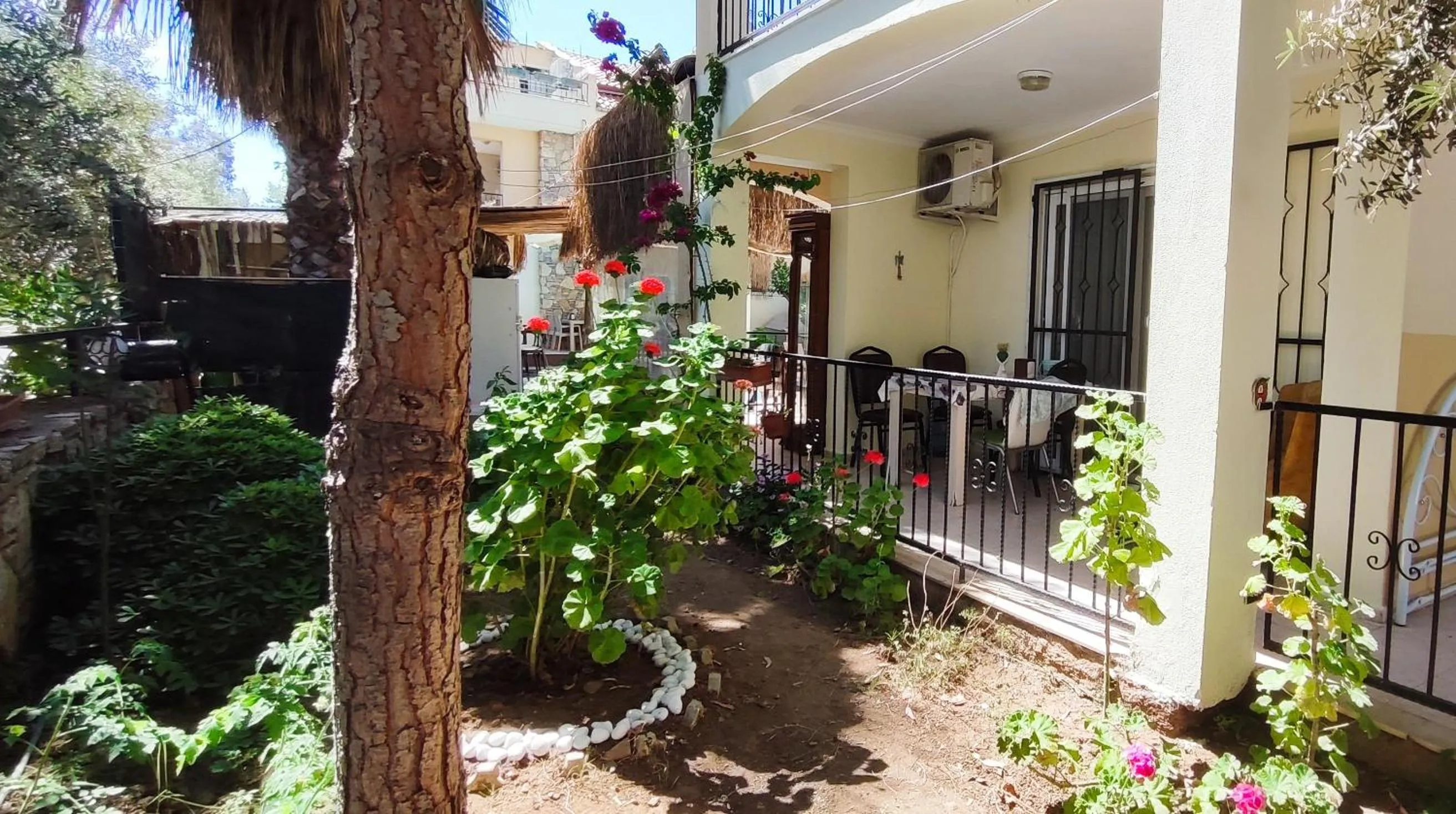 Garden in çileks apart otel