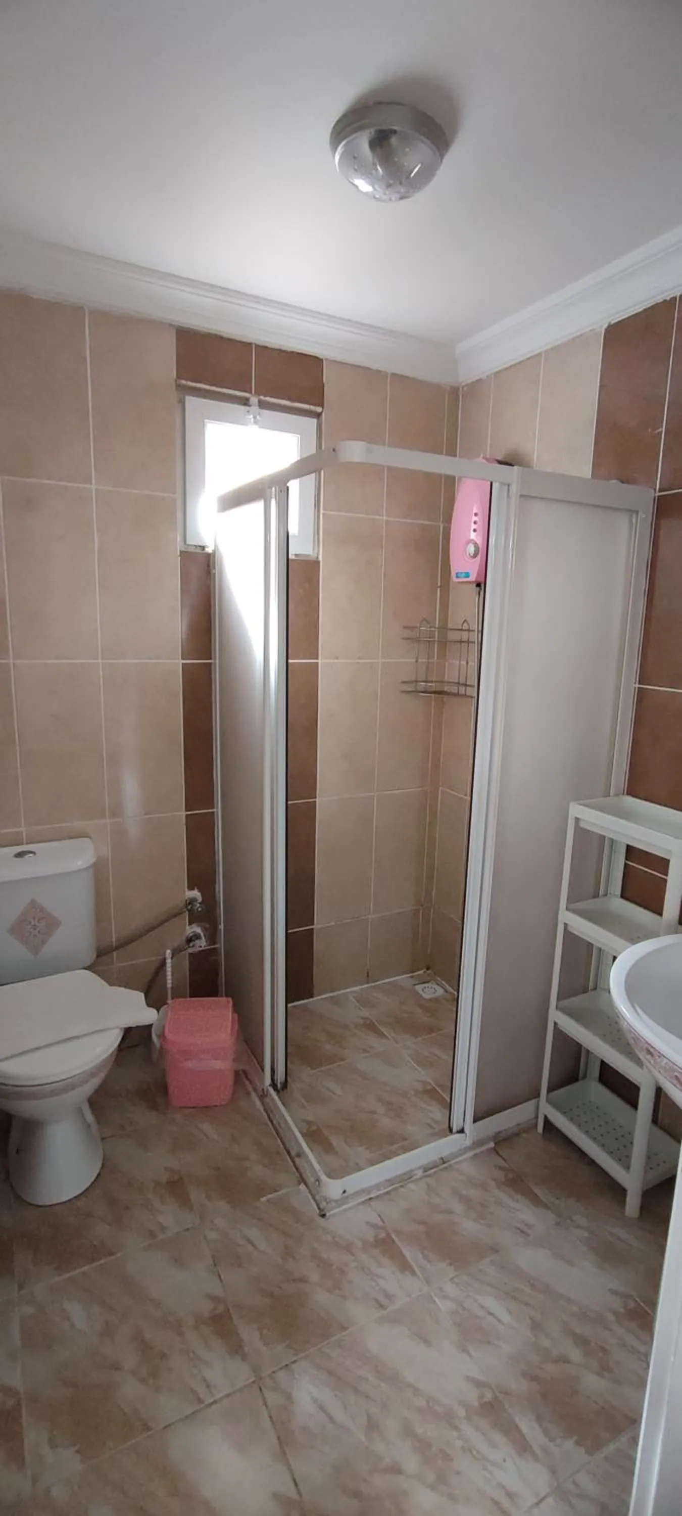 Shower in çileks apart otel