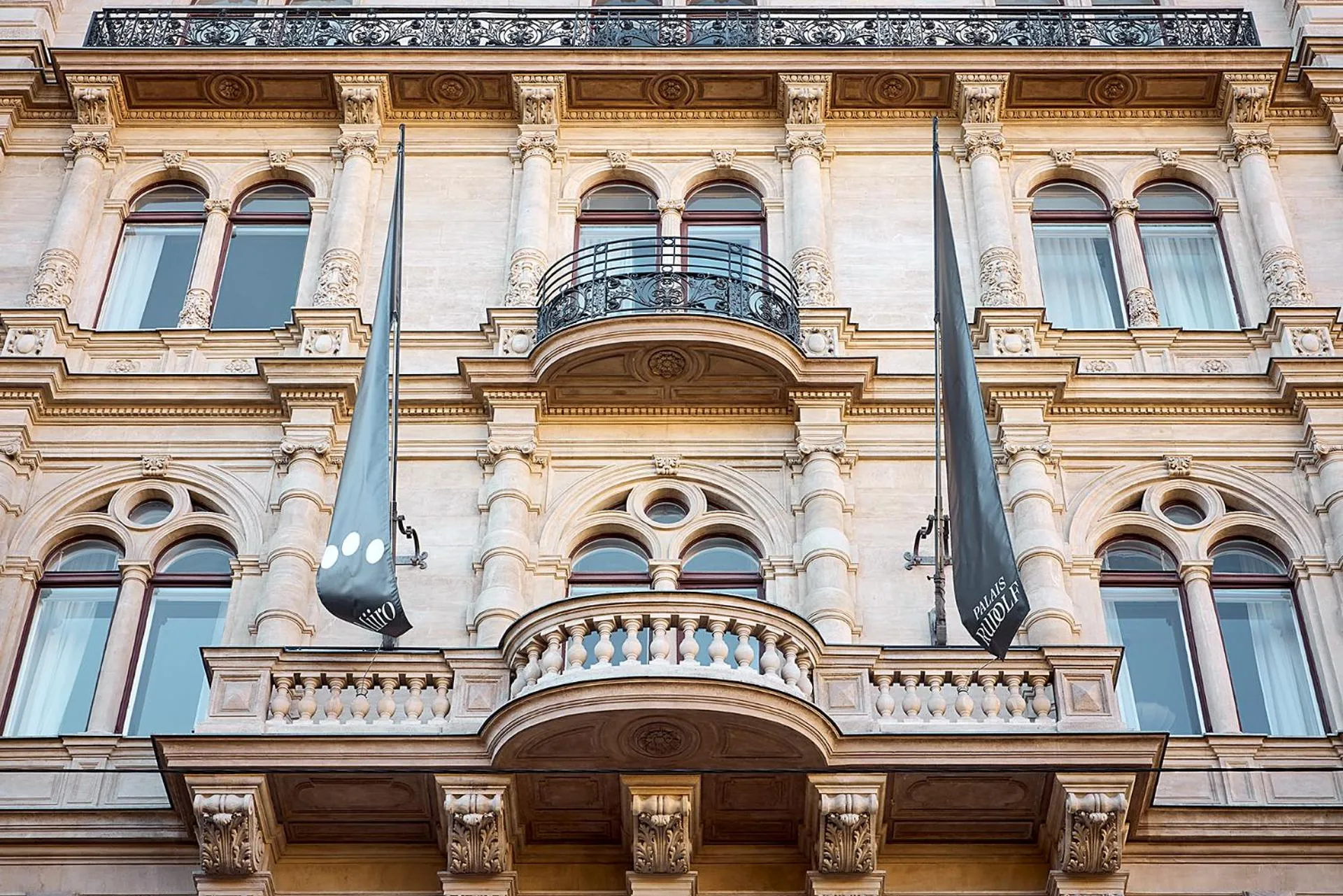 Facade/entrance in Miiro Palais Rudolf NEW OPENING