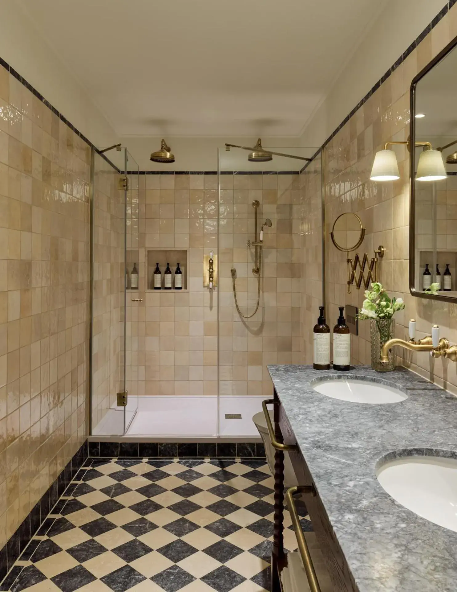 Bathroom in Miiro Palais Rudolf NEW OPENING Bathroom in Miiro Palais Rudolf NEW OPENING