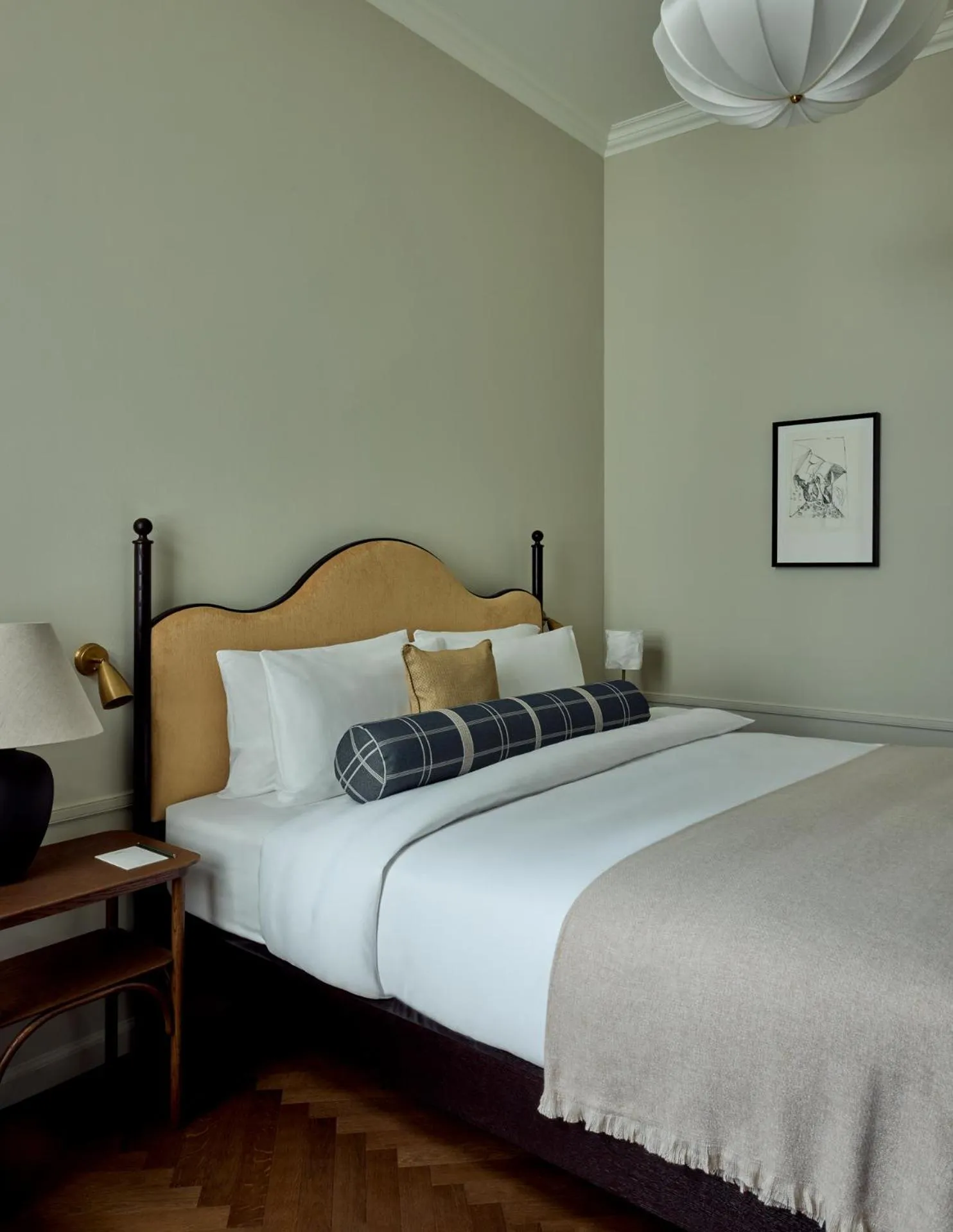 Bed in Miiro Palais Rudolf NEW OPENING