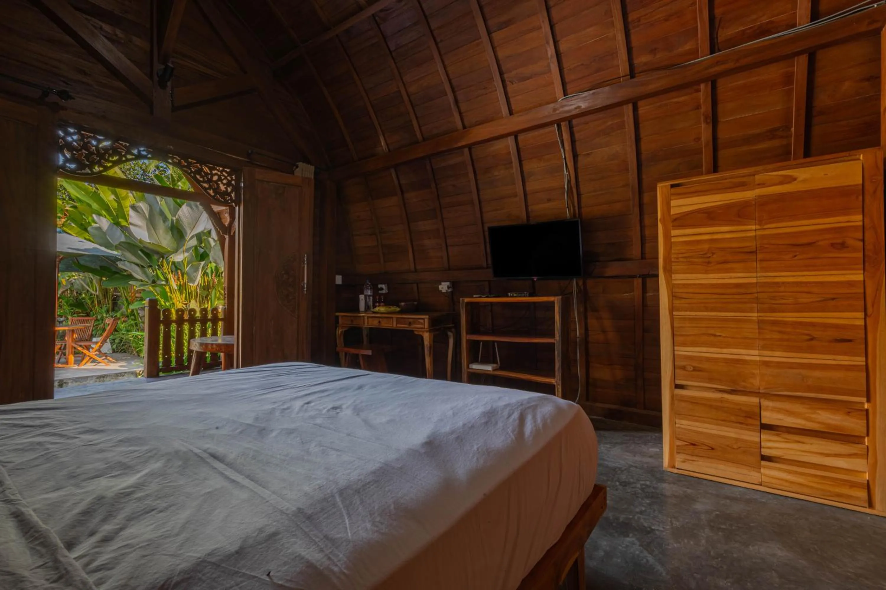 Bed in Kubu Selat Villa and Glamping