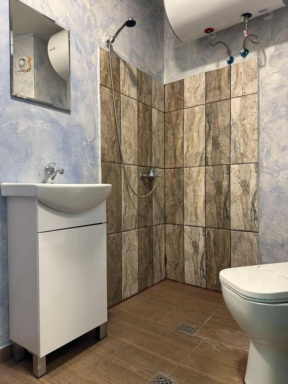 Shower in Complex MONACO HOTEL & CASINO