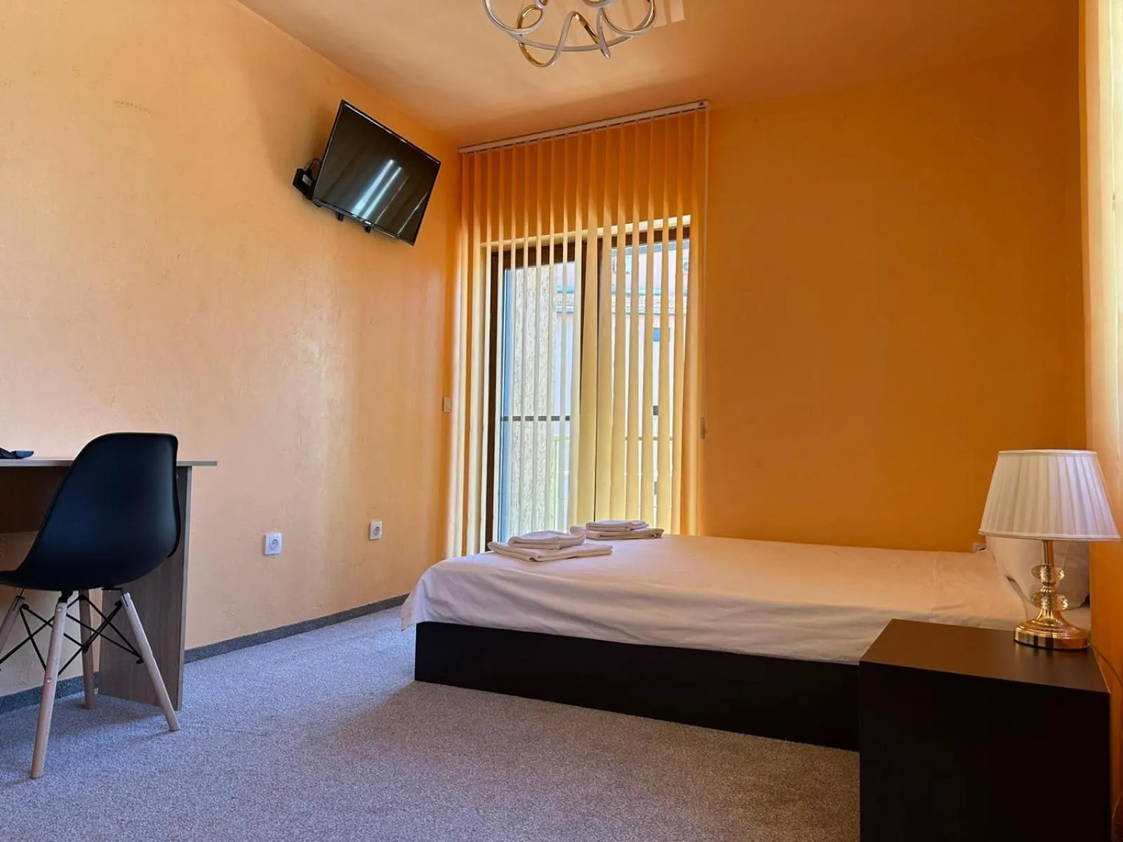 Photo of the whole room, Bed in Complex MONACO HOTEL & CASINO