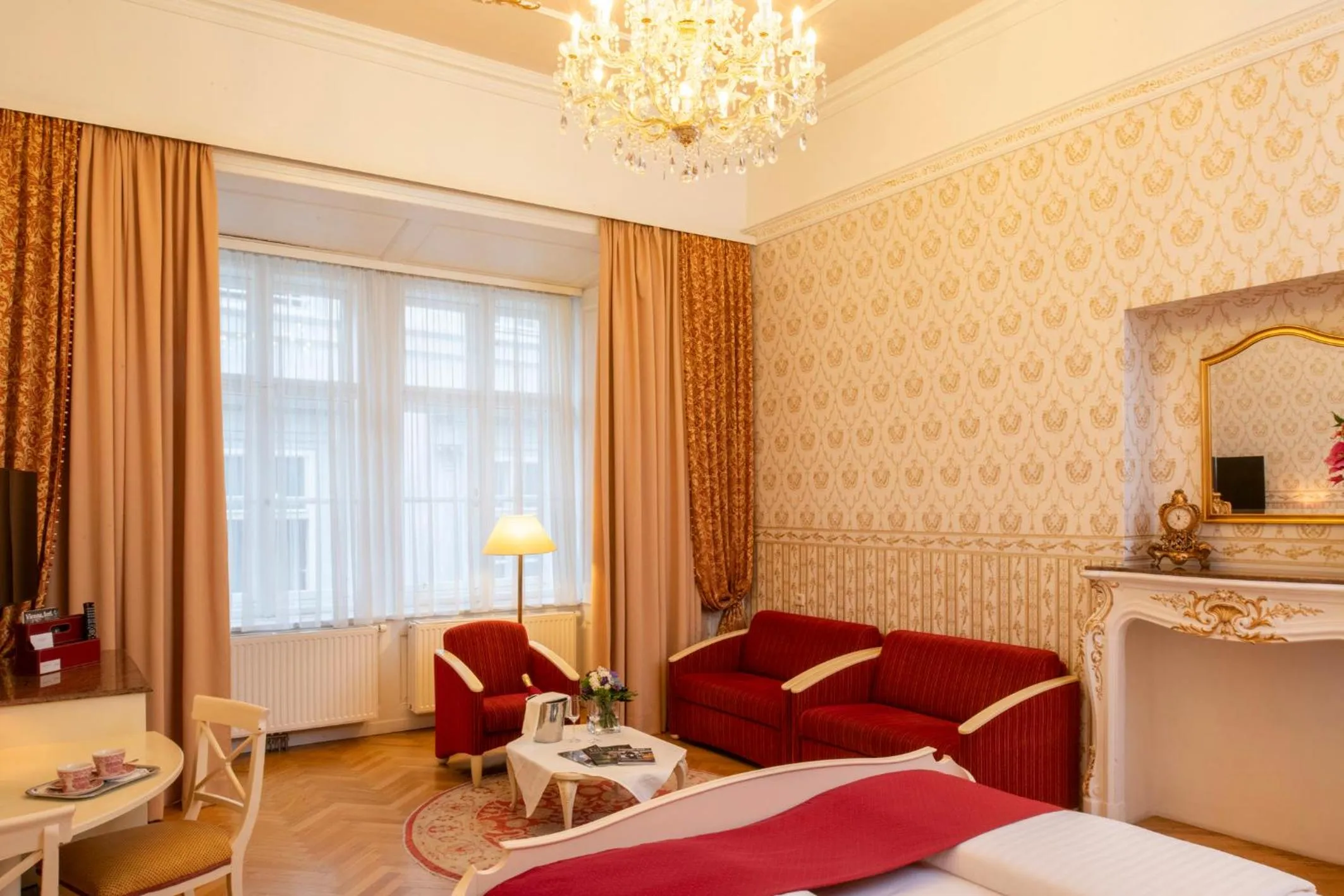 Seating area in Pertschy Palais Hotel