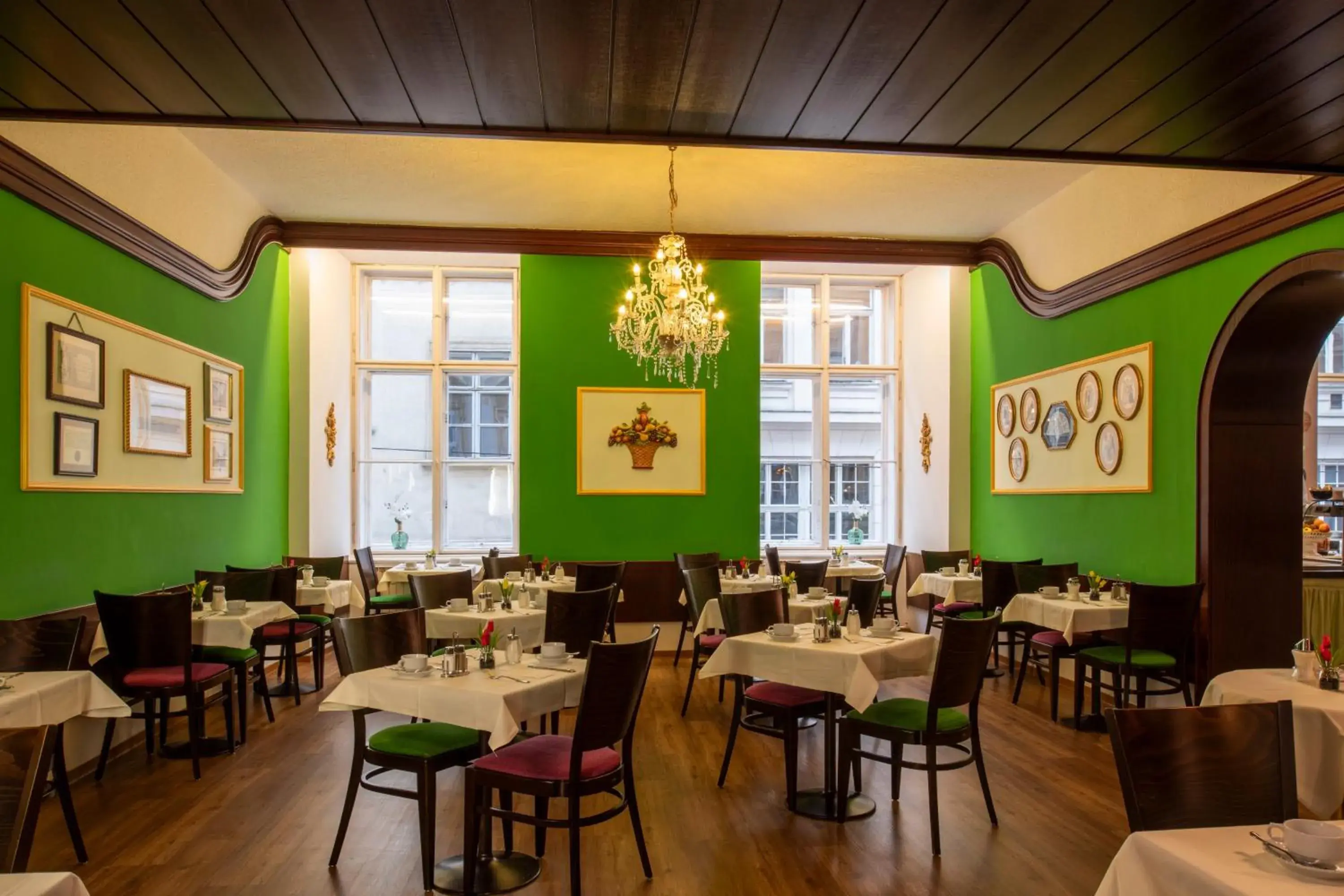 Breakfast in Pertschy Palais Hotel Breakfast in Pertschy Palais Hotel