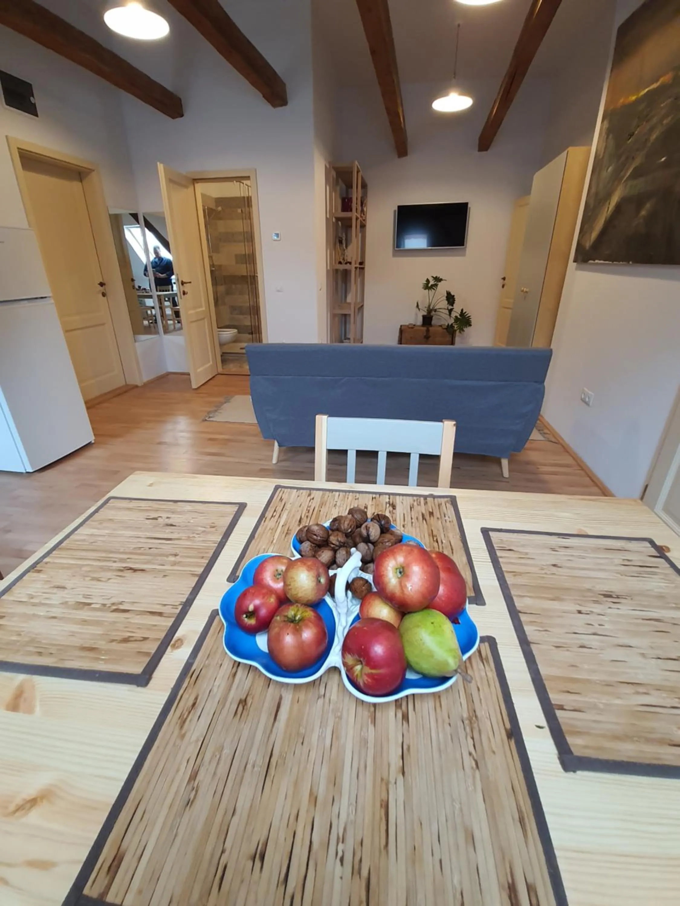 Photo of the whole room in dasHaus