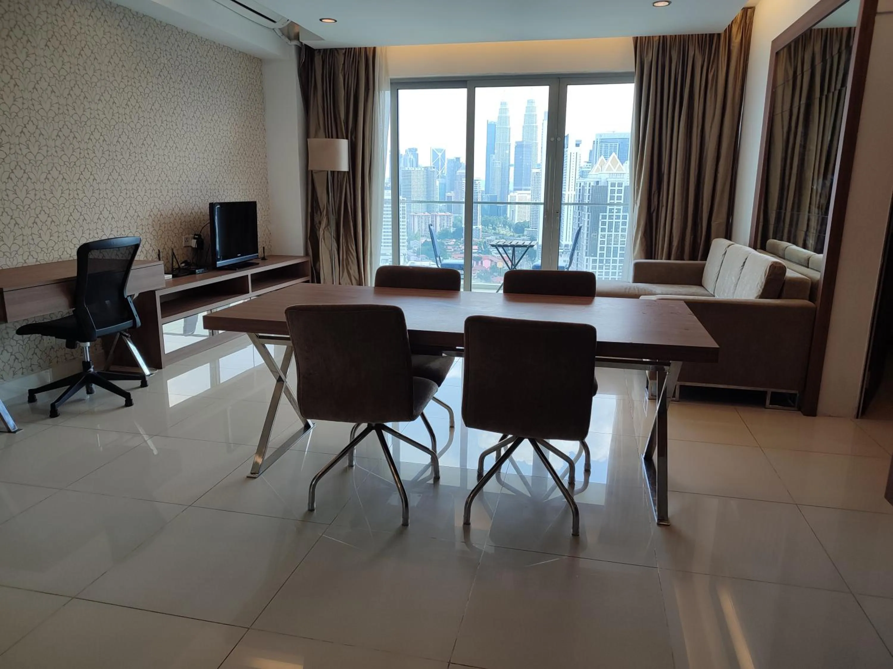 Wonderful KLCC View at Regalia Suites