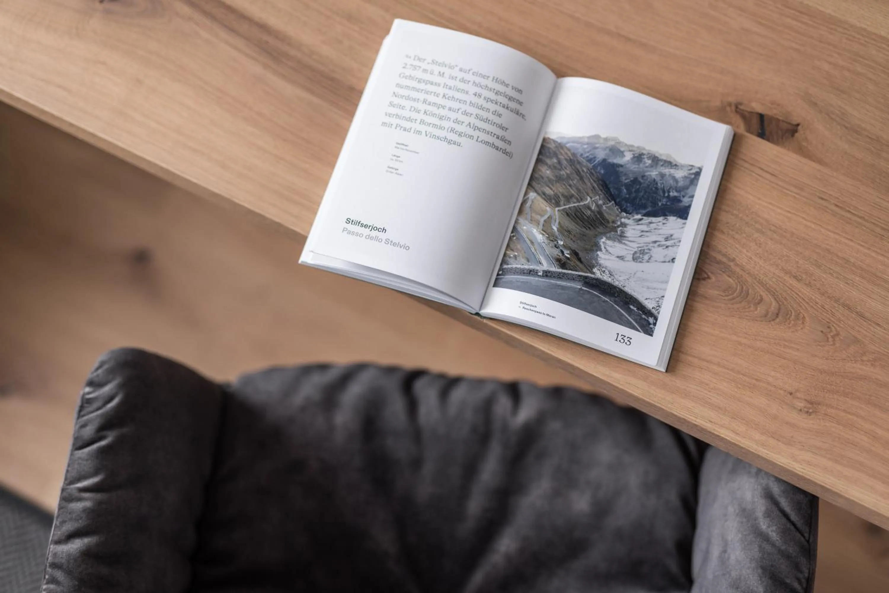 Decorative detail in Stadthotel Goldenes Schiff