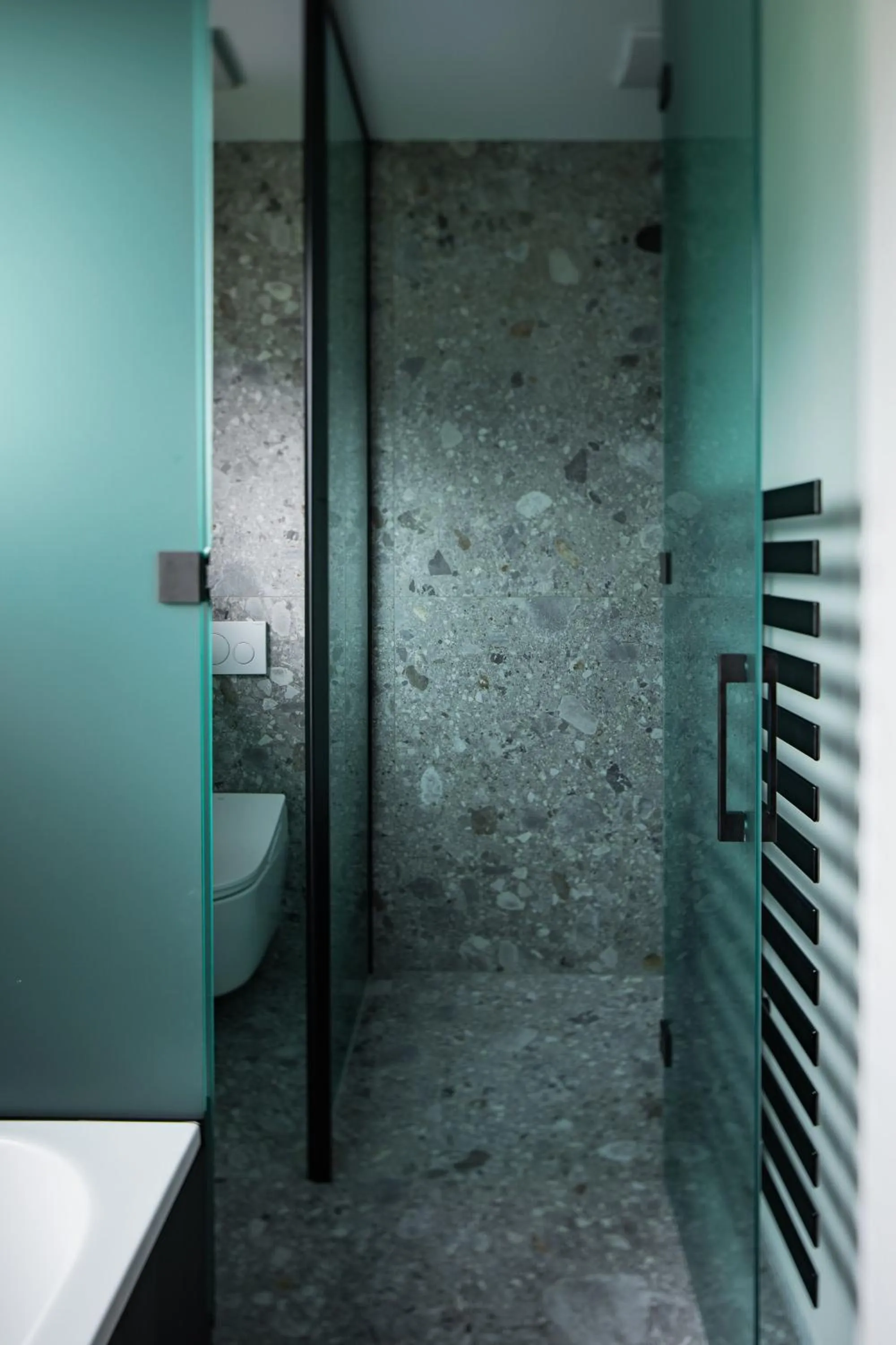 Shower in Stadthotel Goldenes Schiff