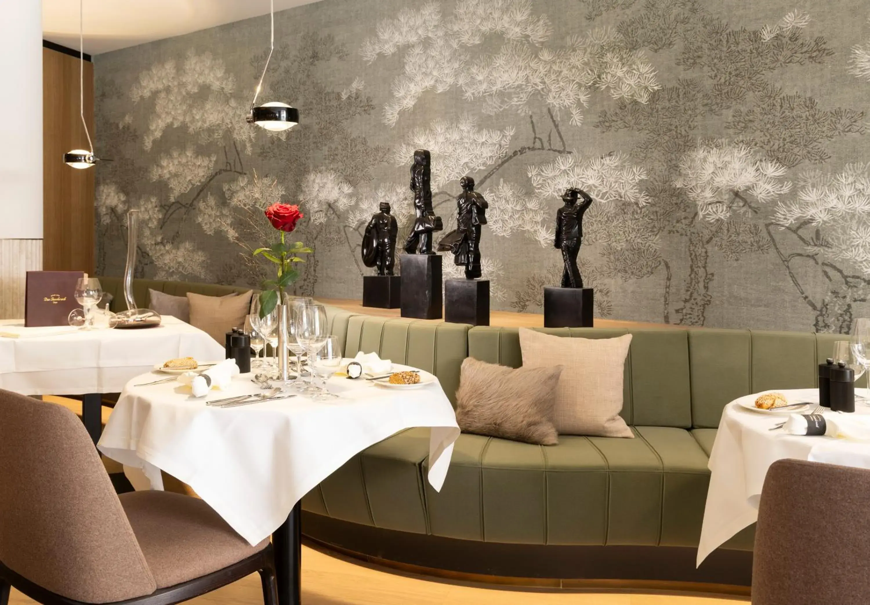 Restaurant/places to eat in Hotel Innsbruck Restaurant/places to eat in Hotel Innsbruck