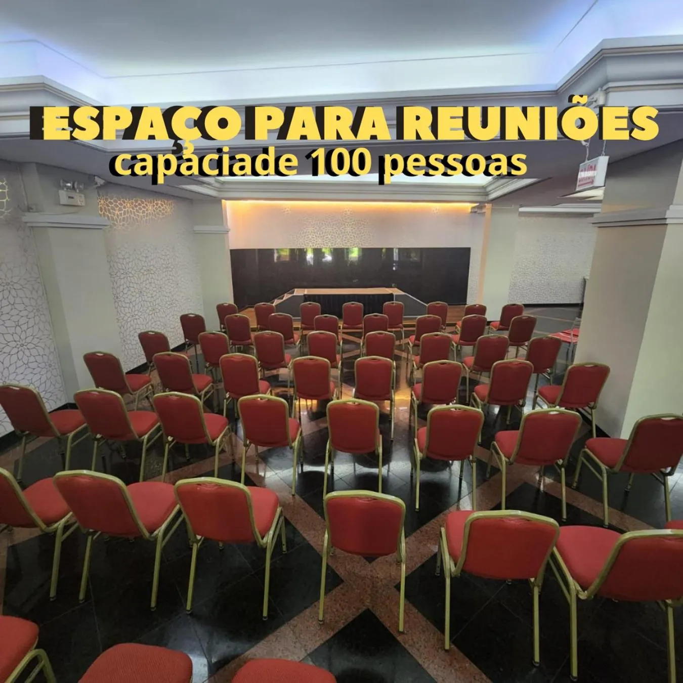 Text overlay in Hotel Europa