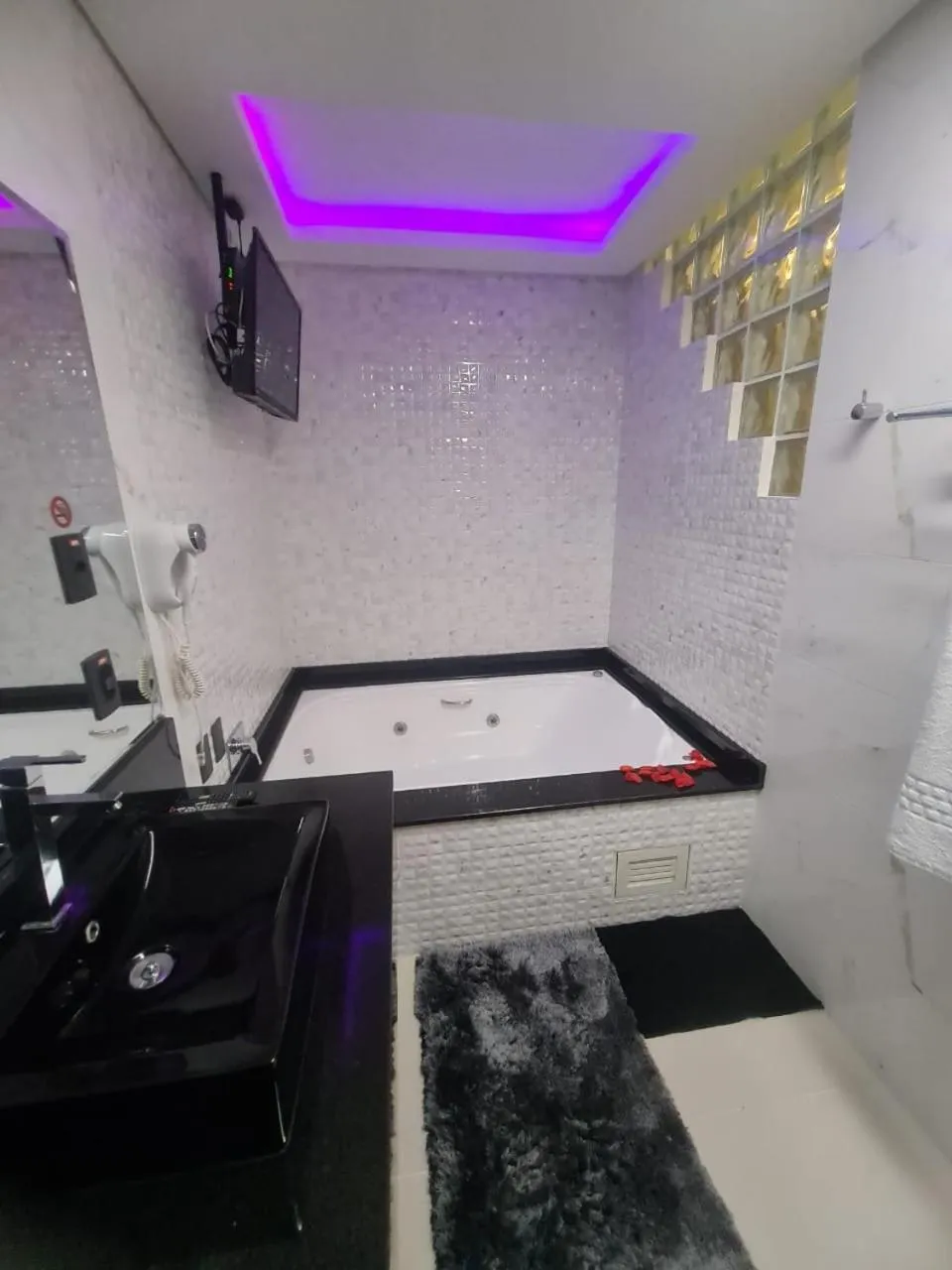 Bathroom in Hotel Europa