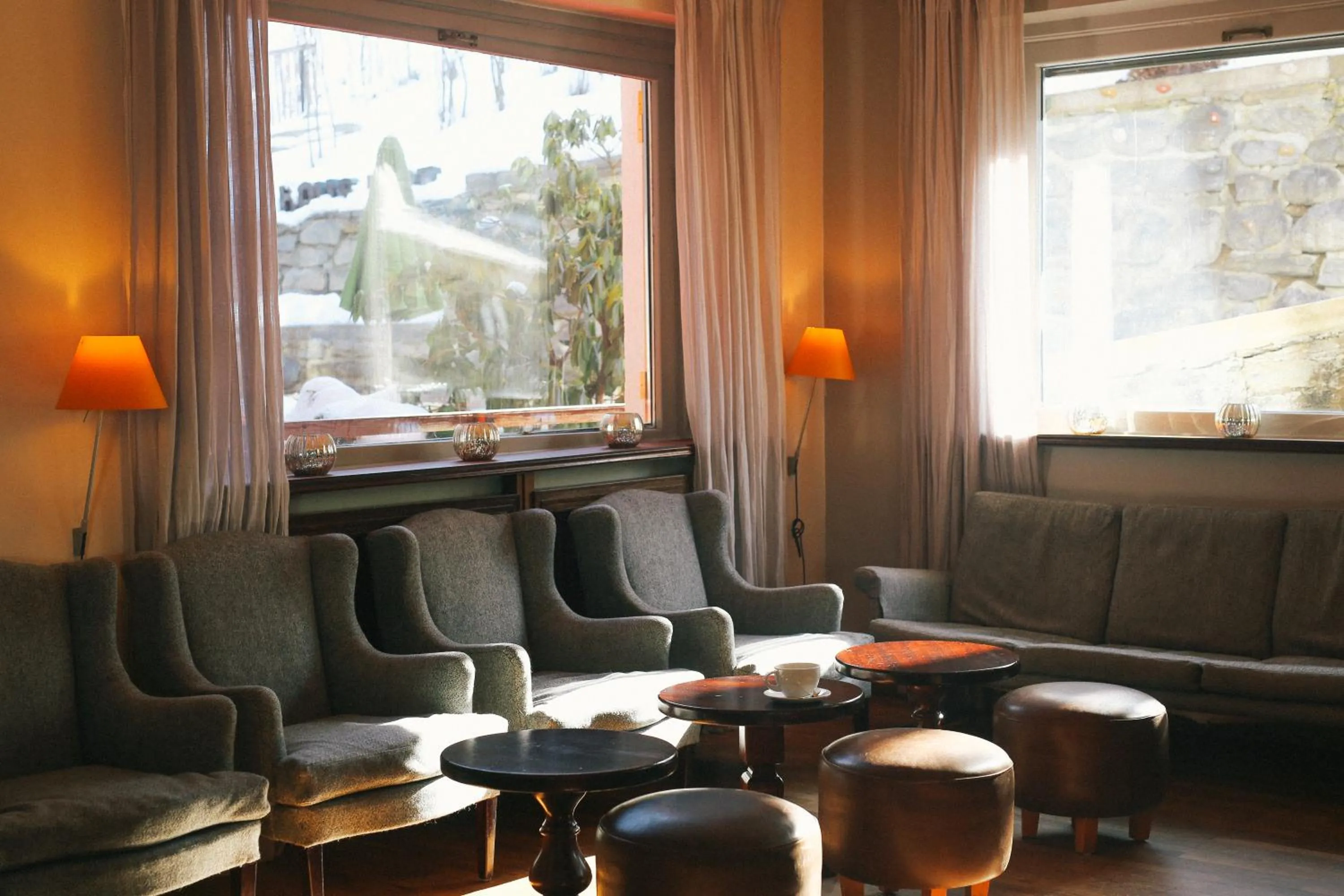 Communal lounge/ TV room in Alpine Spa Hotel Haus Hirt