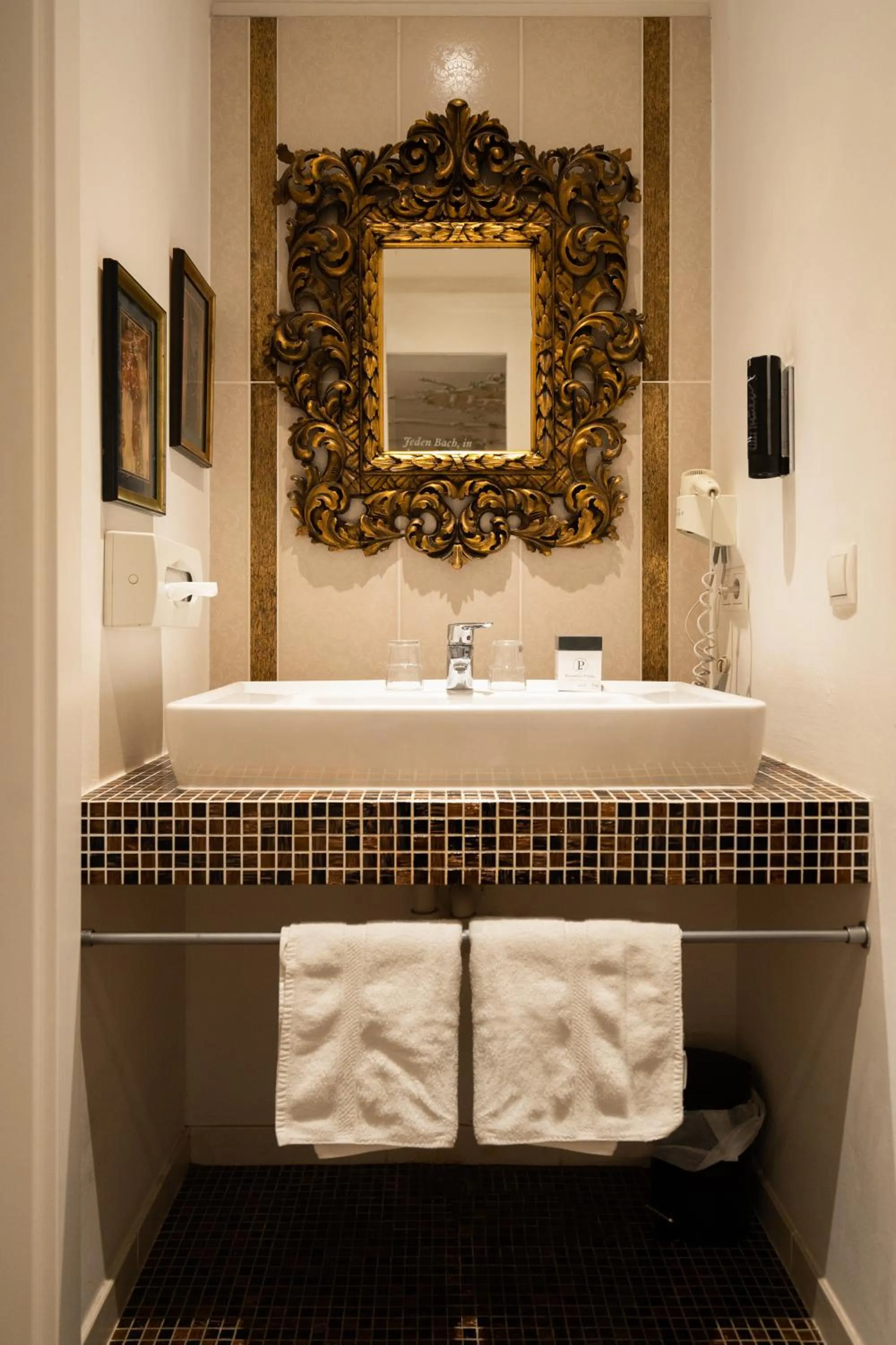 Bathroom in Altstadthotel Kasererbräu