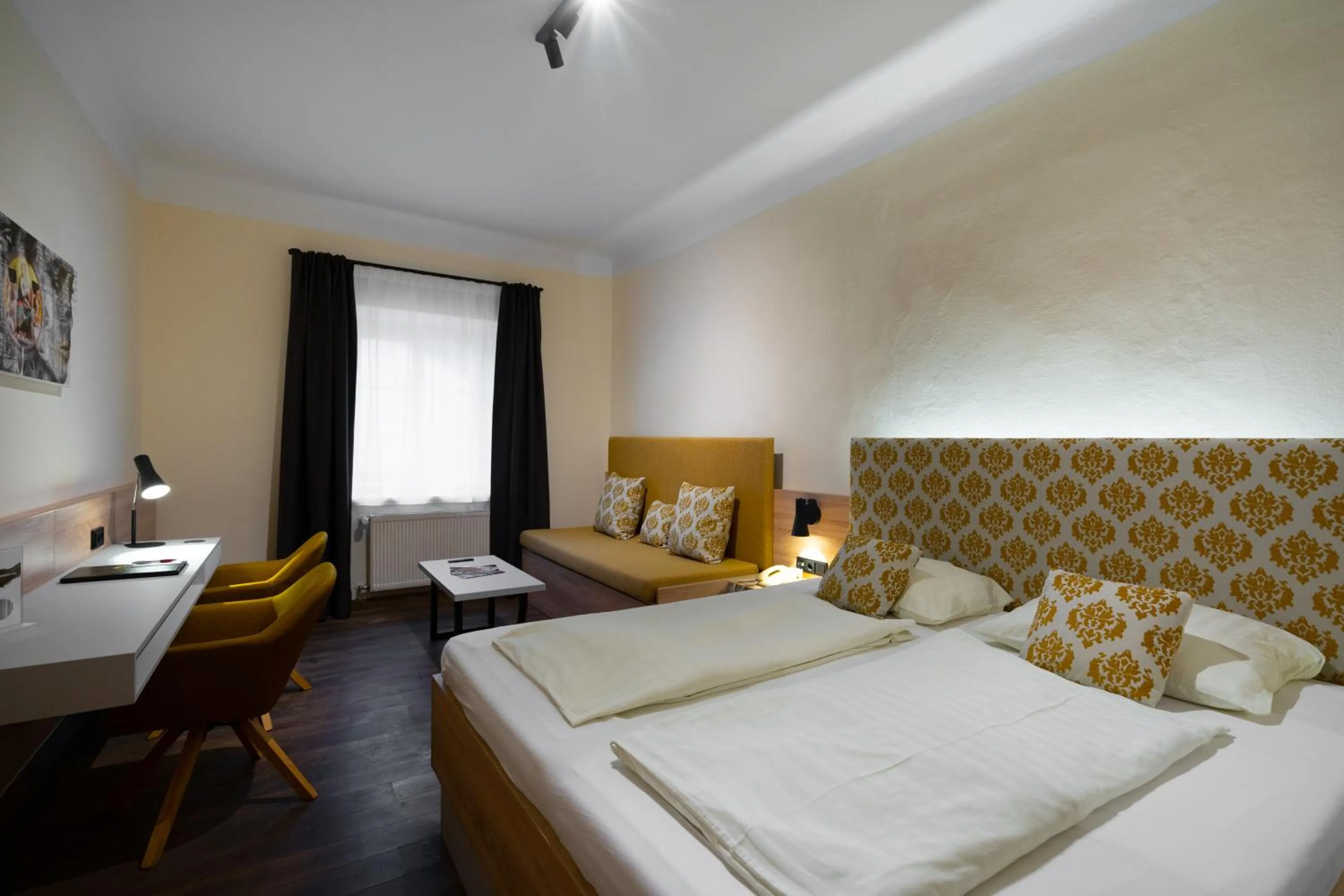 Bedroom, Bed in Altstadthotel Kasererbräu