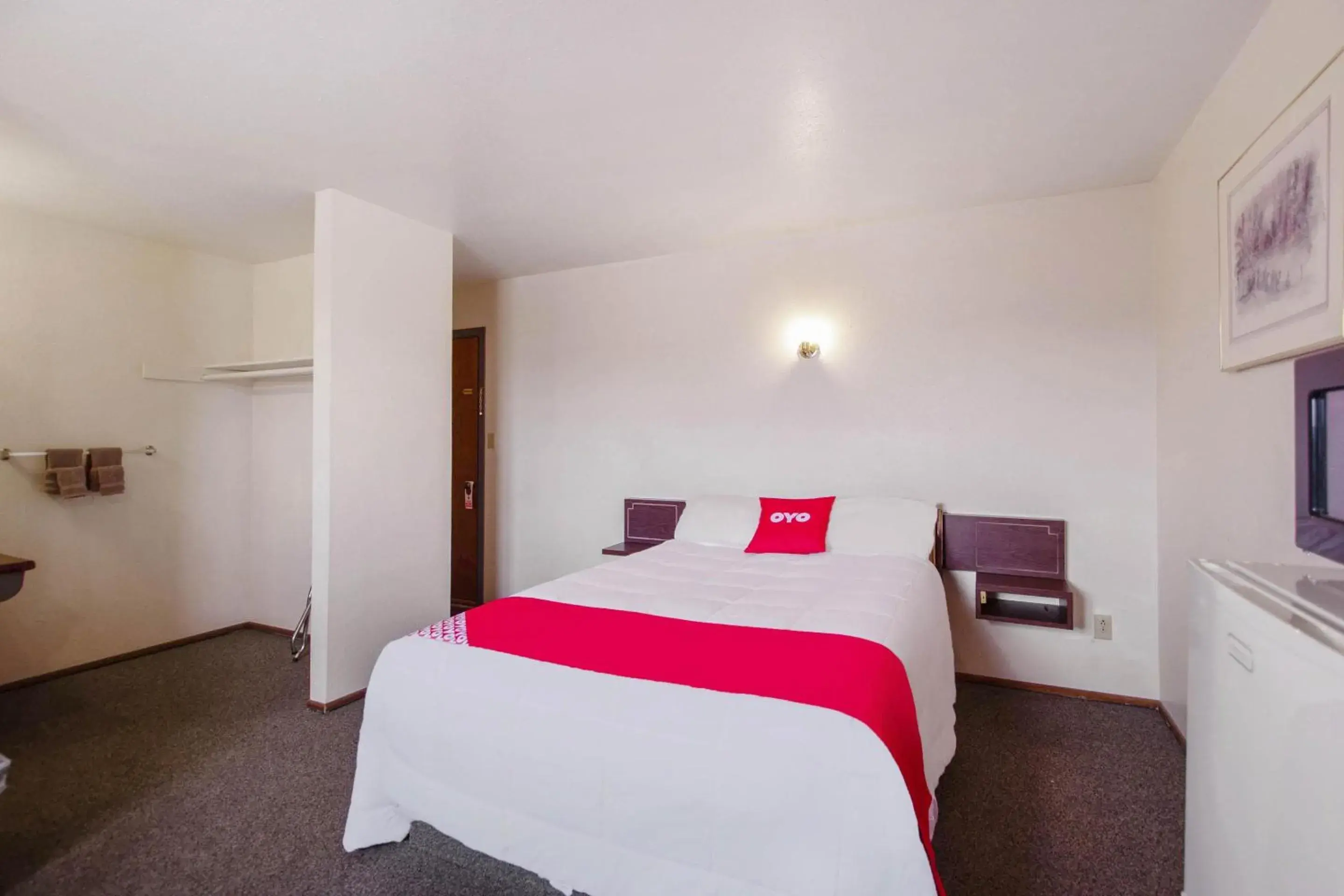 Bedroom in OYO Hotel Cheyenne Wells - US 40 Bedroom in OYO Hotel Cheyenne Wells - US 40