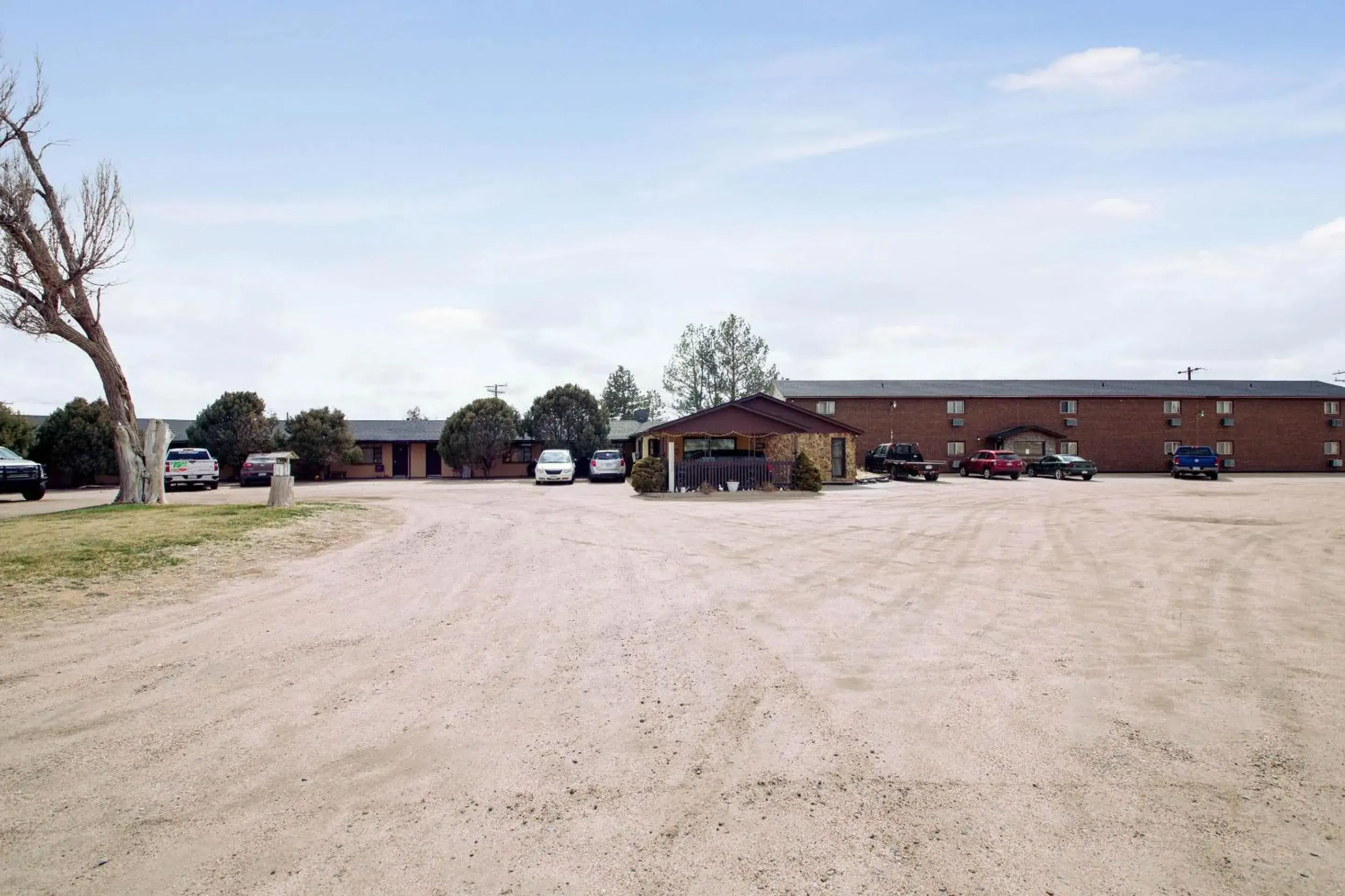 Facade/entrance in OYO Hotel Cheyenne Wells - US 40 Facade/entrance in OYO Hotel Cheyenne Wells - US 40
